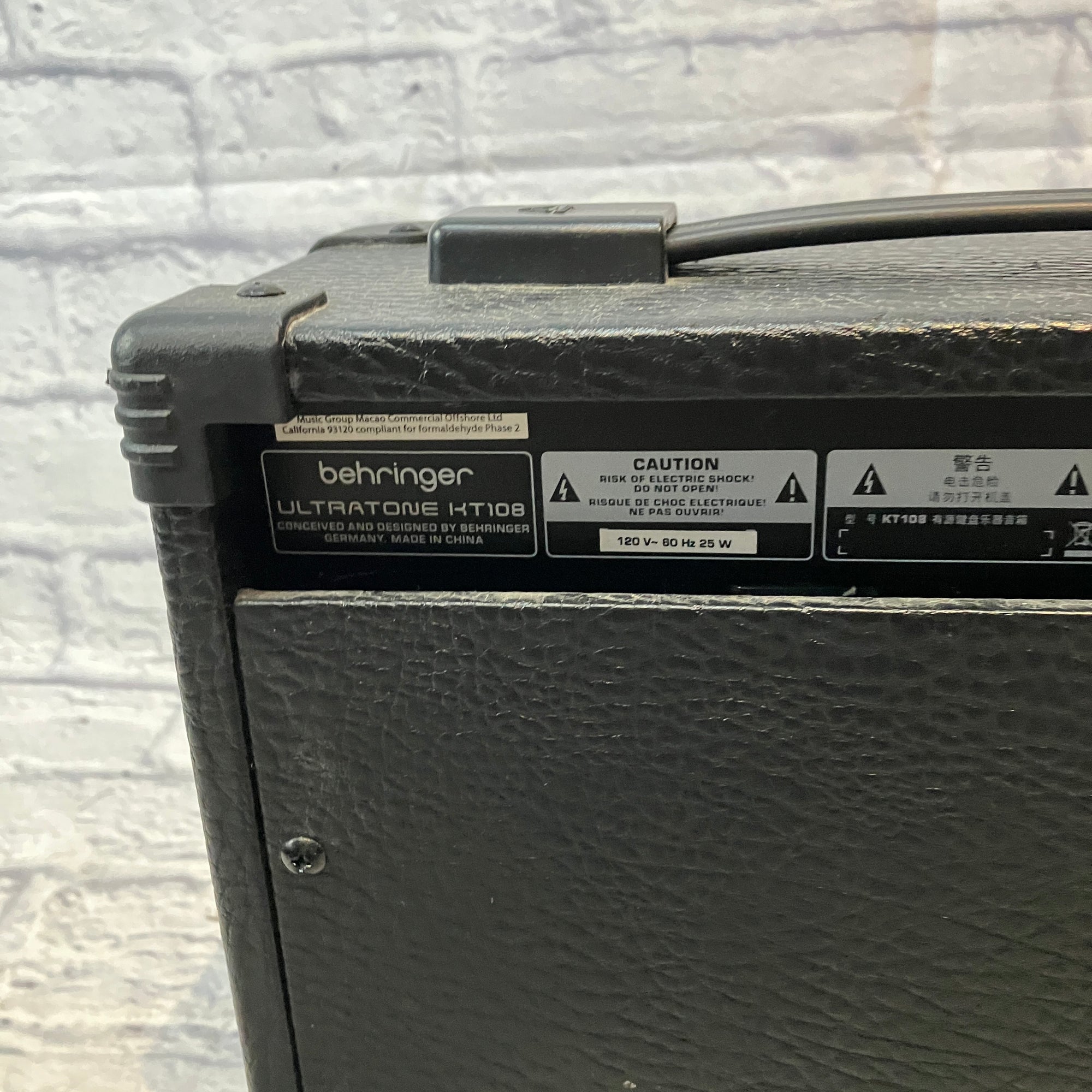 Behringer KT108 Combo Amp