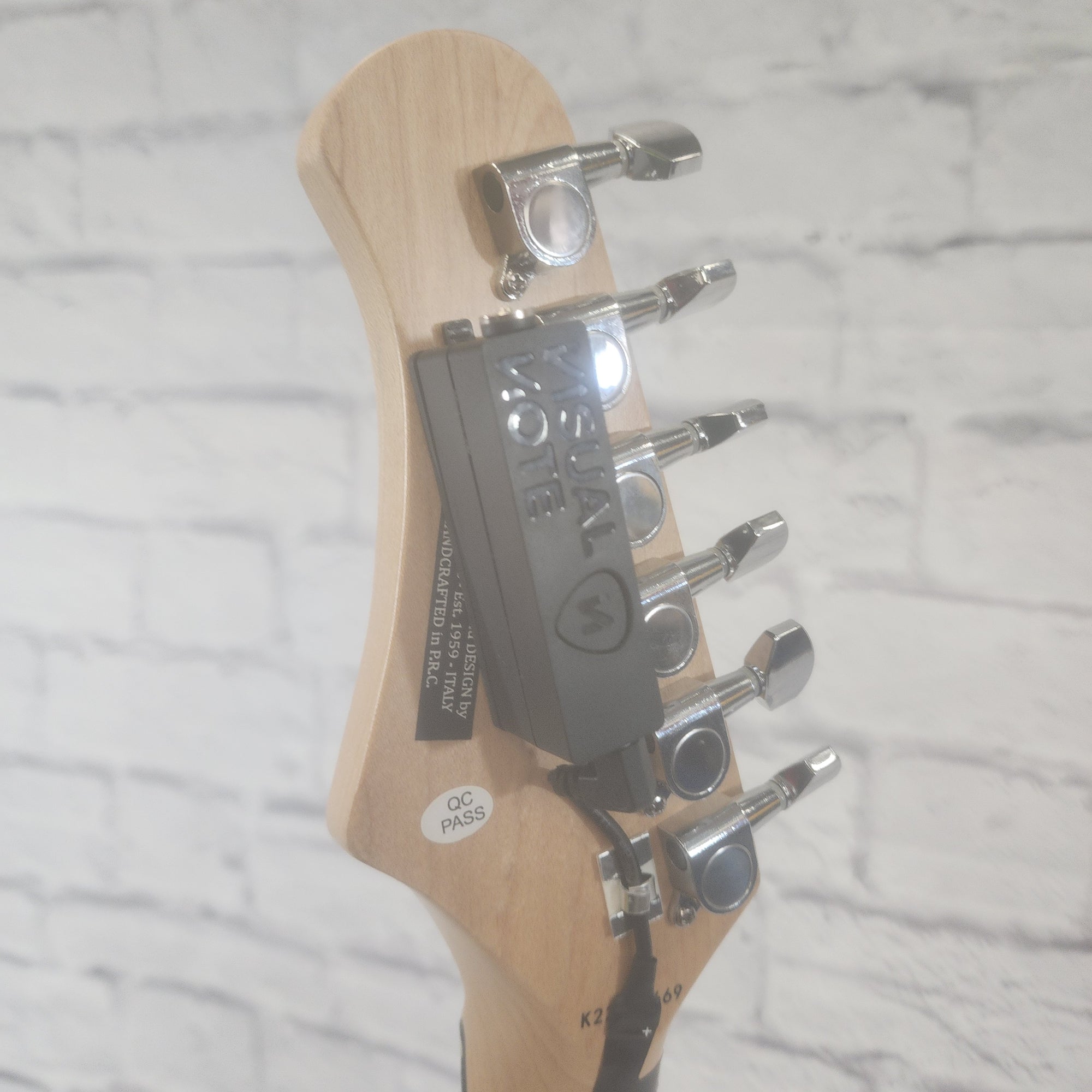 EKO Visual Note Strat Style Light Up Guitar