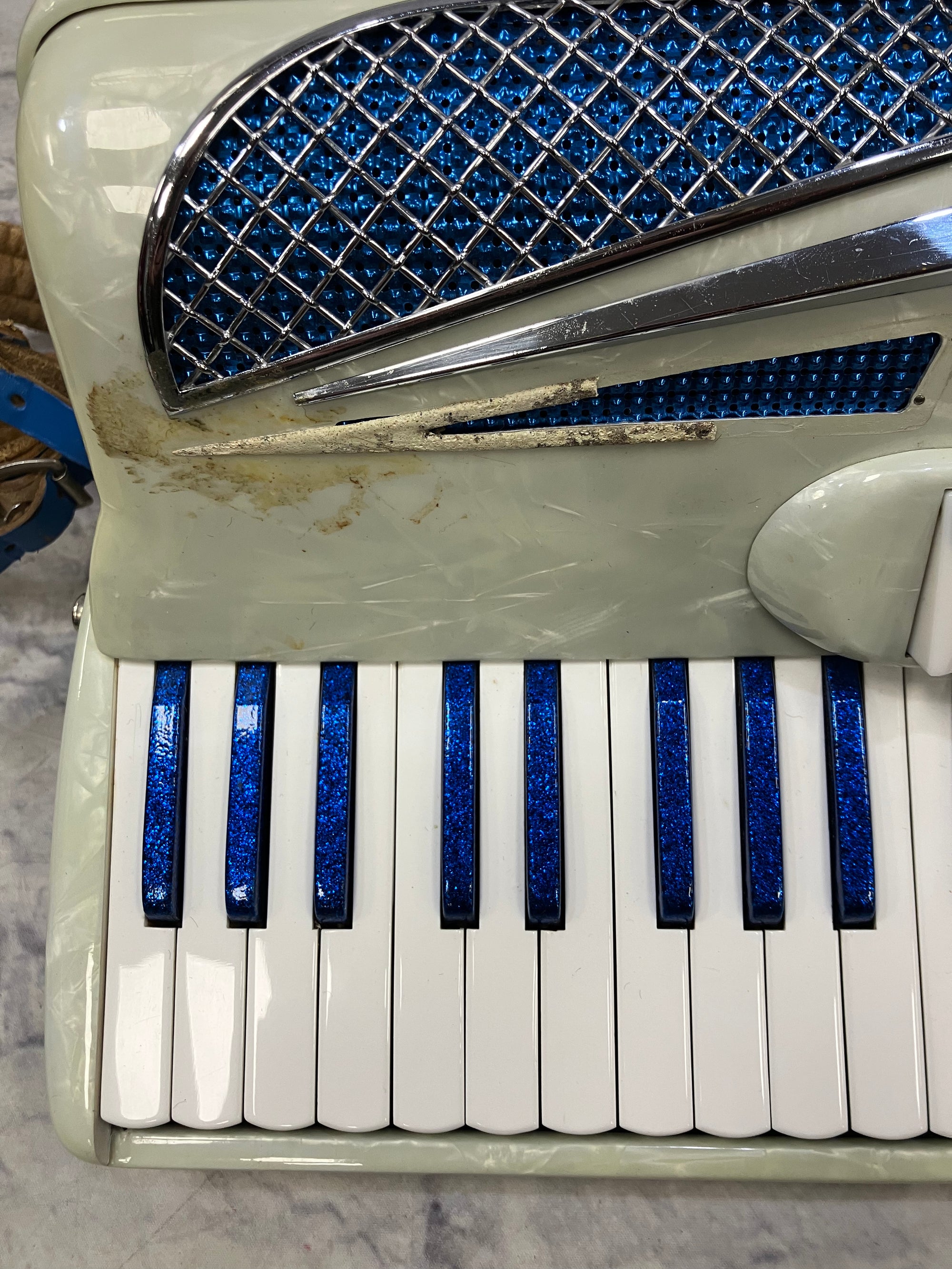 Vintage Italian Accordion Model C10 White with Blue Sparkle Keys