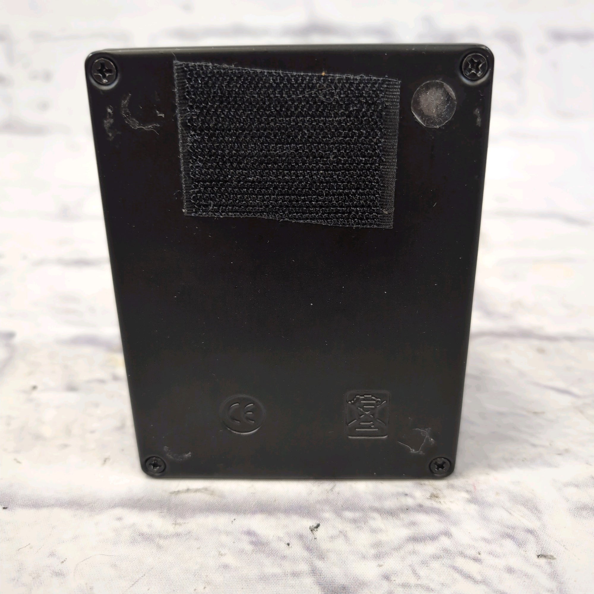 Electro-Harmonix 15-Watt Howitzer Power Amp Preamp Pedal