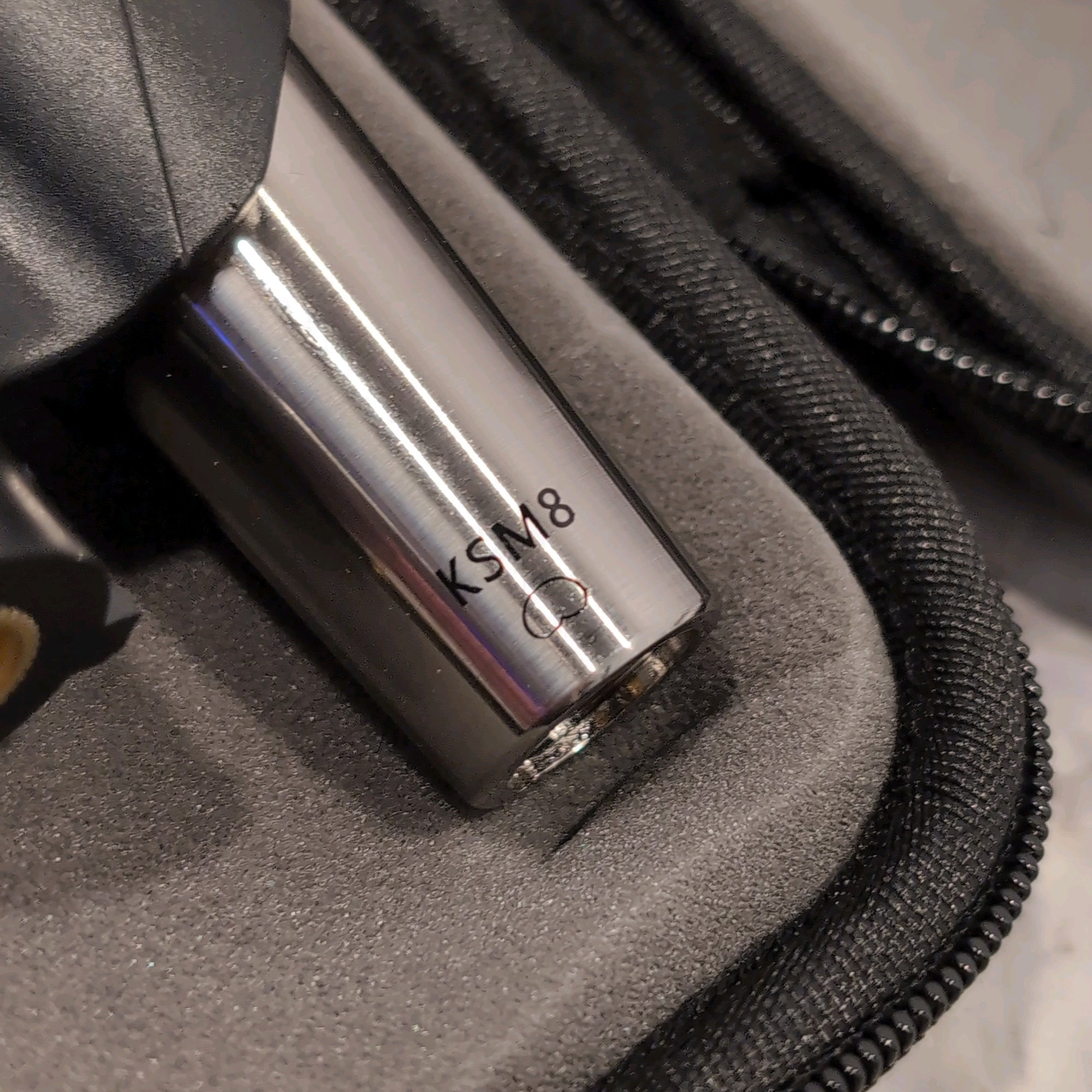 Shure KSM8 / N Handheld Dualdyne Cardioid Dynamic Microphone