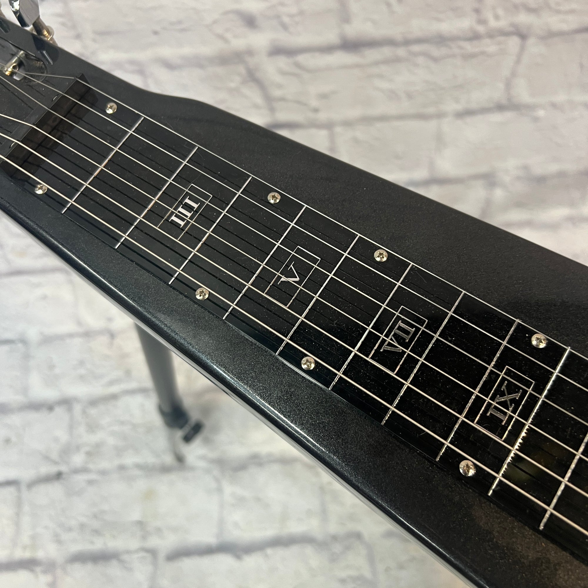 Rogue RLS1MBK Lap Steel with Legs and Bag