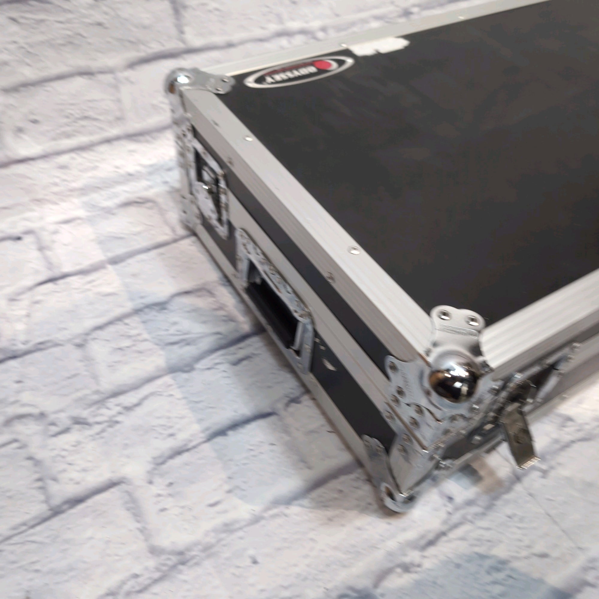 Odyssey Universal Turntable CDJ DJ Coffin Case with Wheels