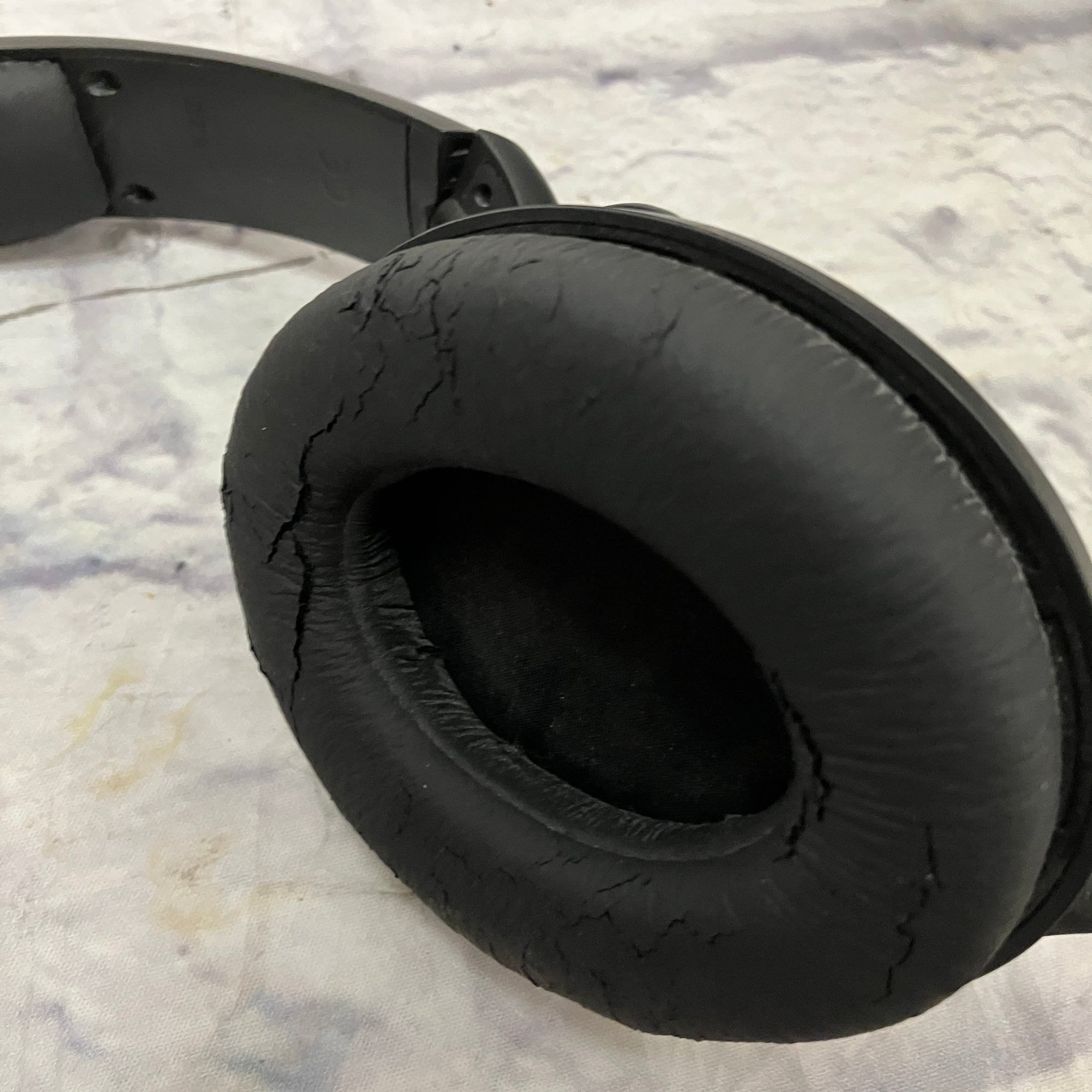 Sennheiser HD-428 Headphones