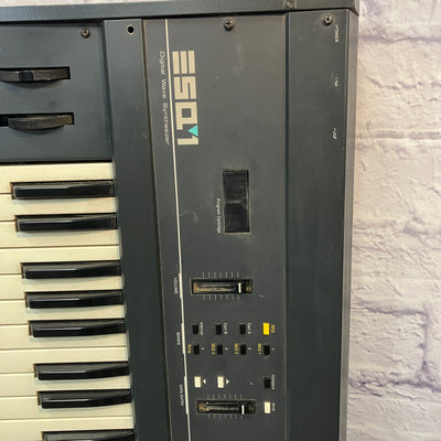 Ensoniq ESQ-1 Wave Synthesizer with EPROM Cartridge