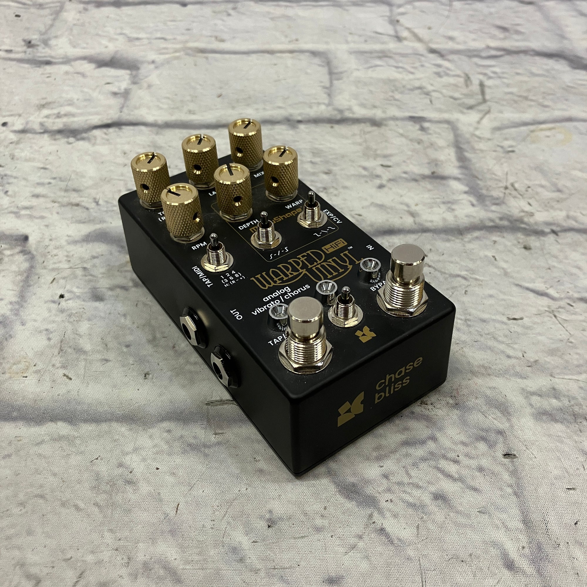 Chase Bliss Warped Vinyl Chorus Pedal