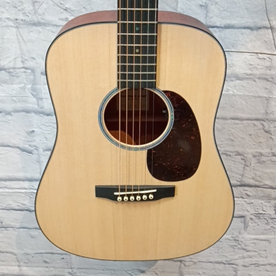 Martin Martin D Jr-E Dreadnought Acoustic/Electric Guitar with Gig  Acoustic Guitar