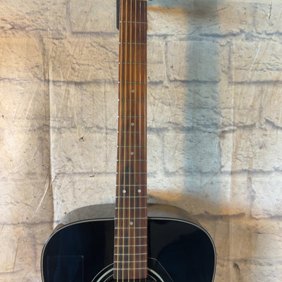Yamaha F335 Dreadnaught Acoustic with Fishman Sound Hole Pickup