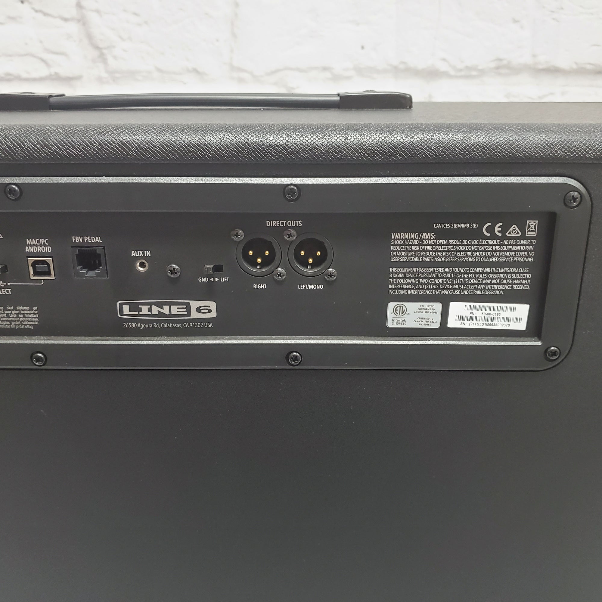 Line 6 Spider V 240 Guitar Combo Amplifier (240 Watts, 2x12")