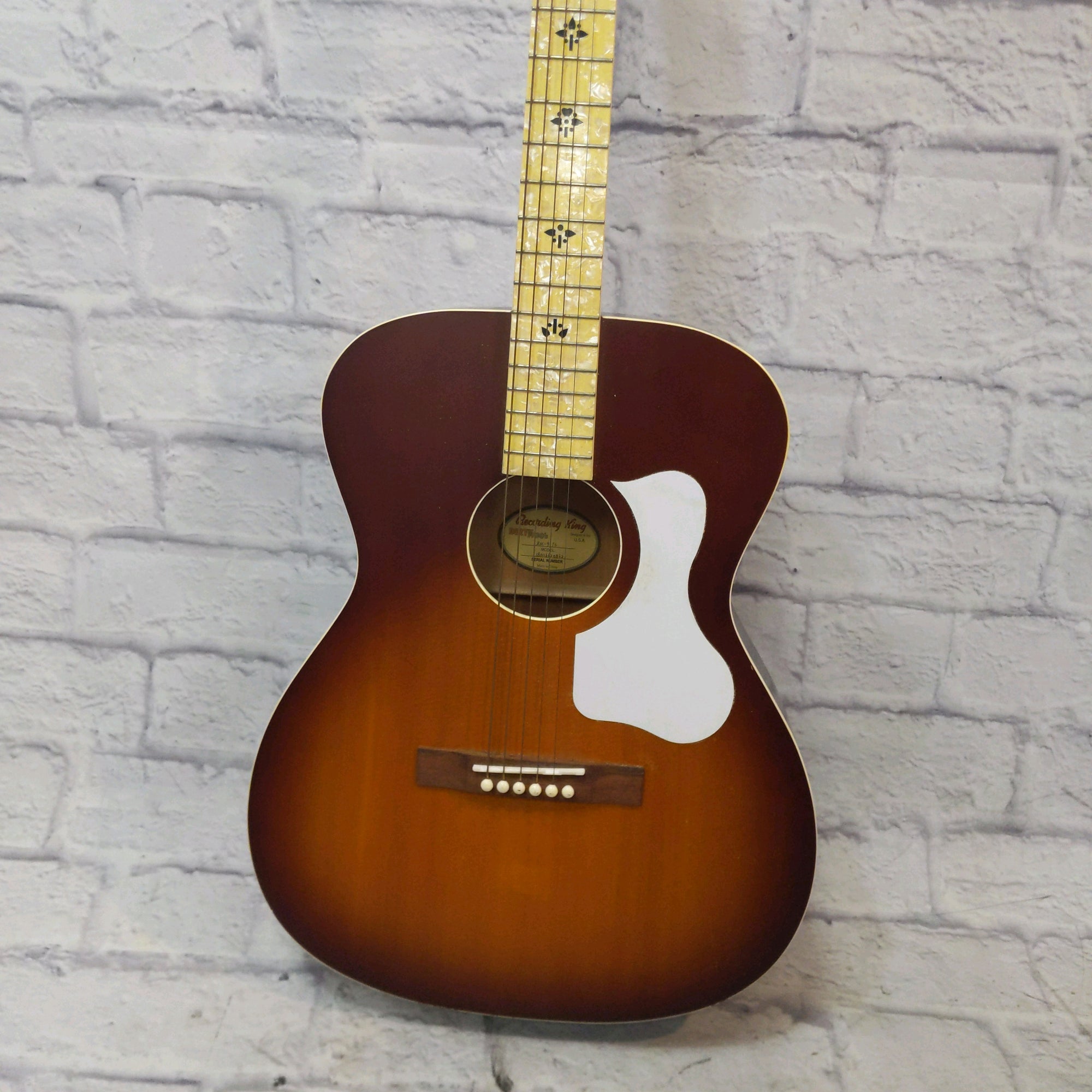 Recording King ROC9-TS Acoustic Guitar