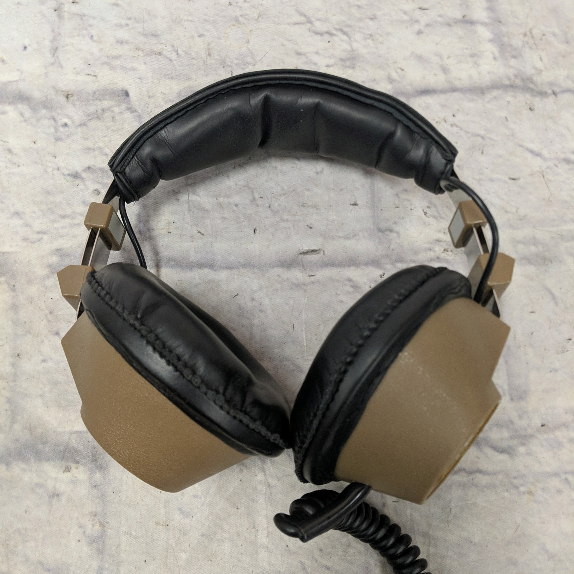 Realistic Nova 40 Stereo Headphones