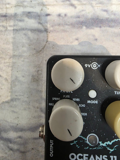 Electro-Harmonix Oceans 11 Reverb Pedal