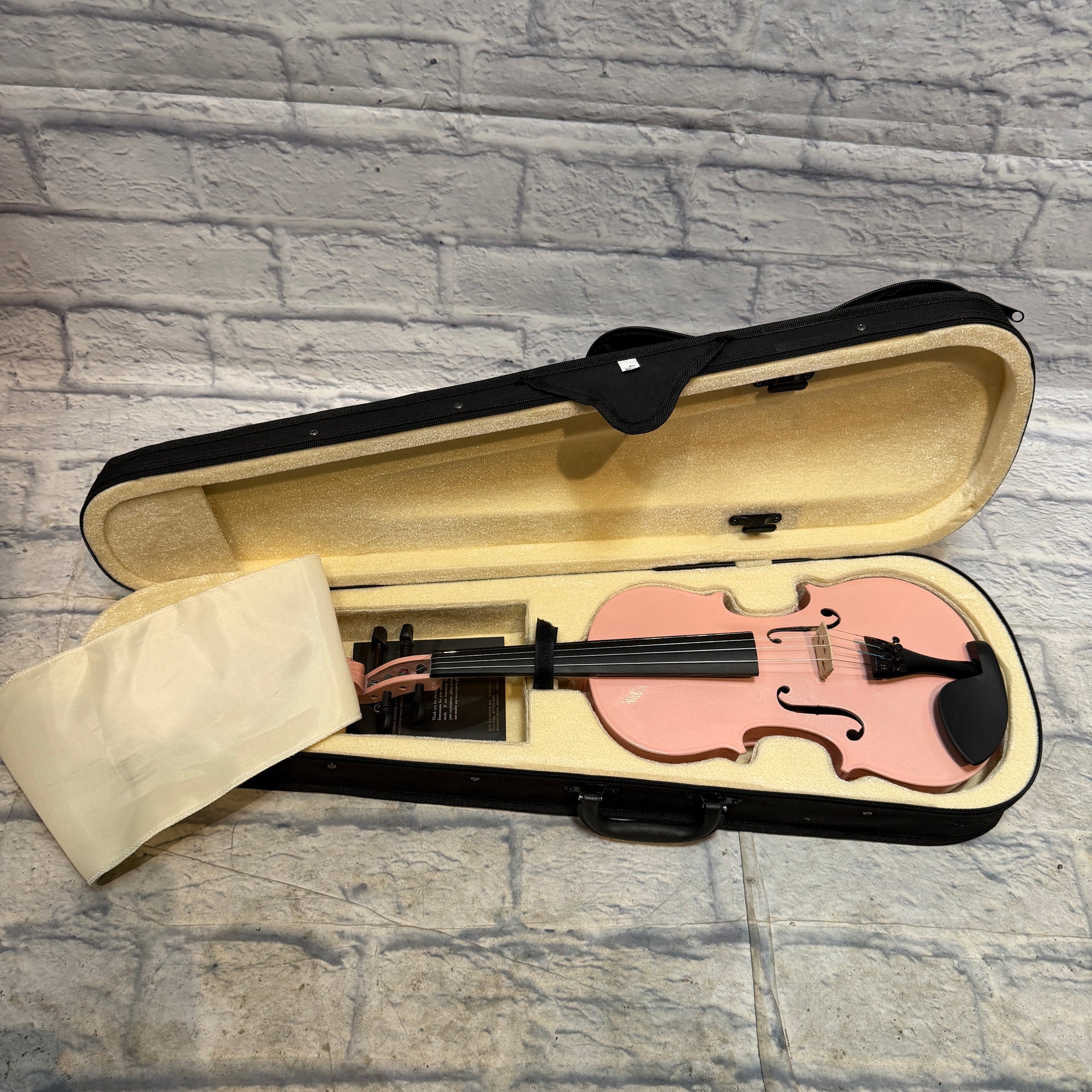 Cecilio Pink Violin With Case And Kit