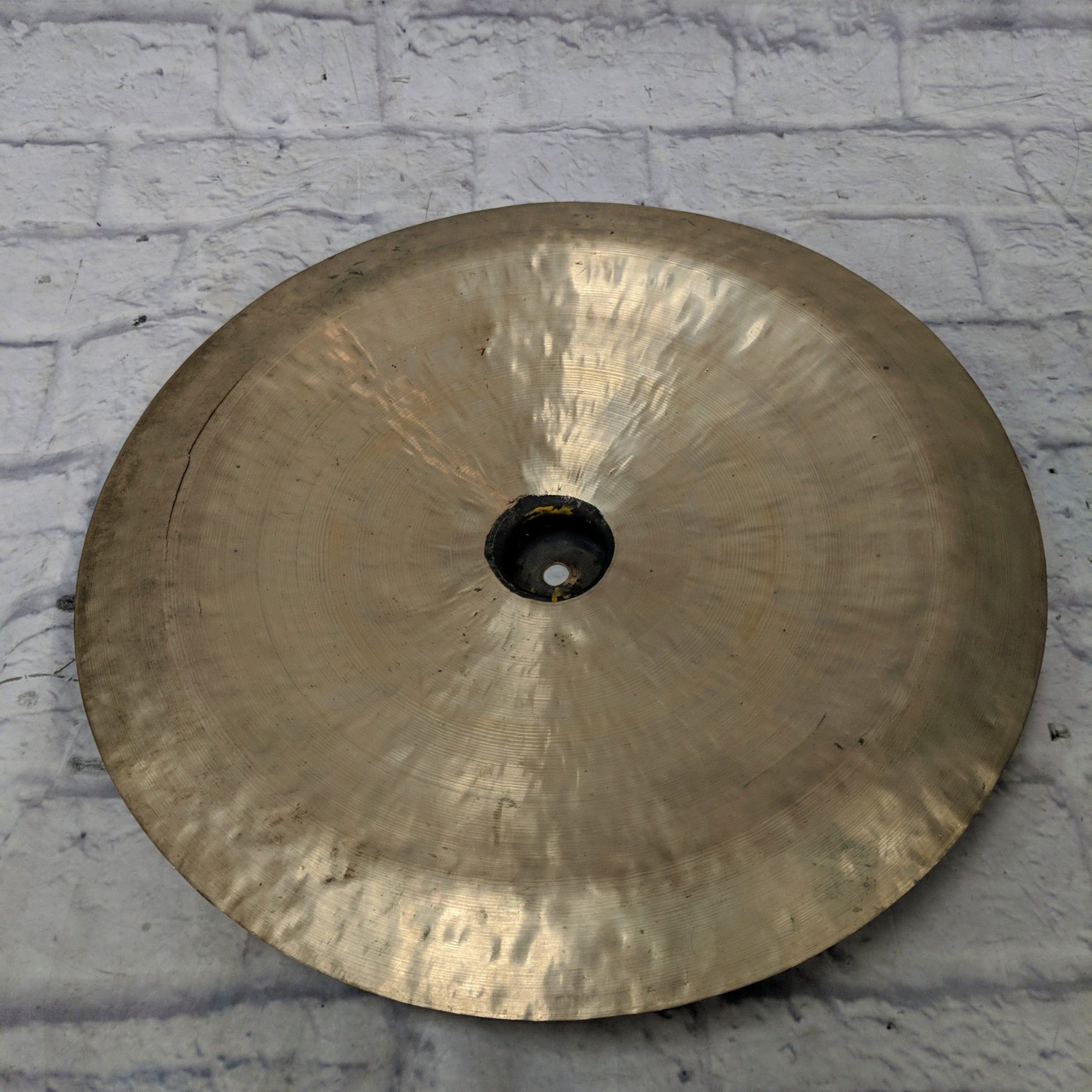 world percussion China Cymbal Made in Wuhan CRACKED