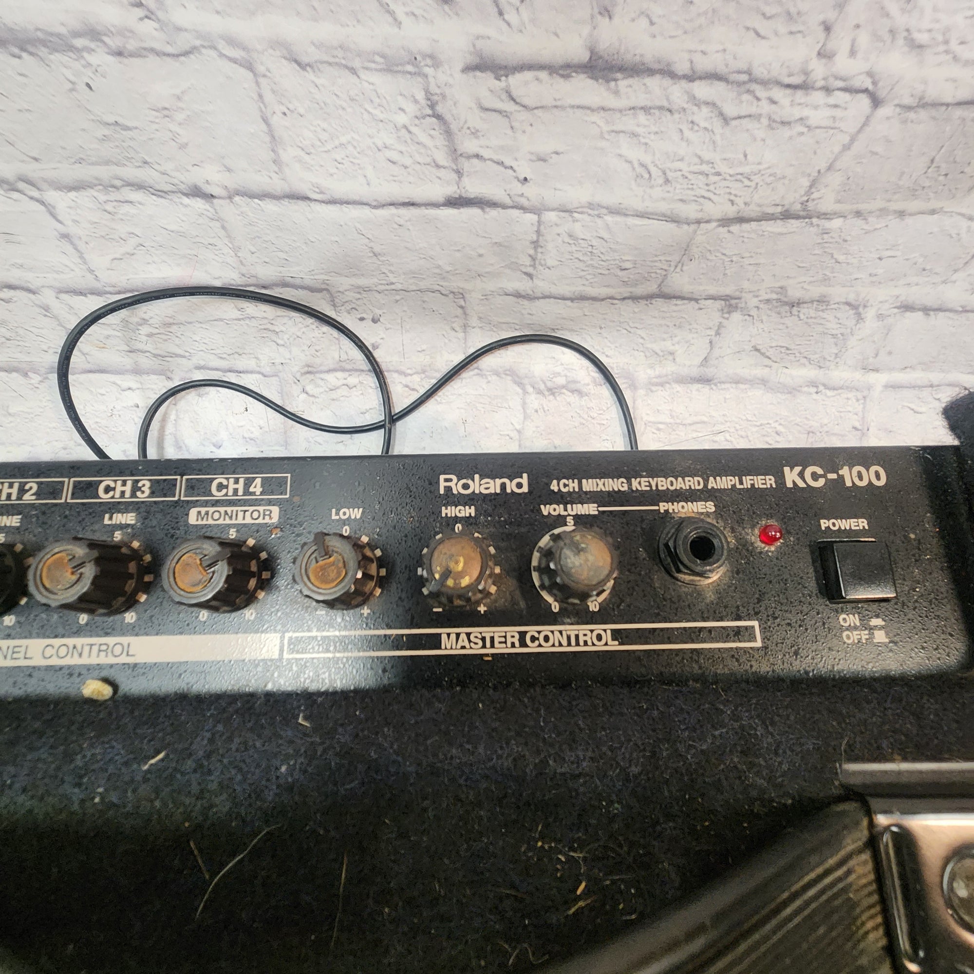 Roland KC-100 Keyboard Combo Amp