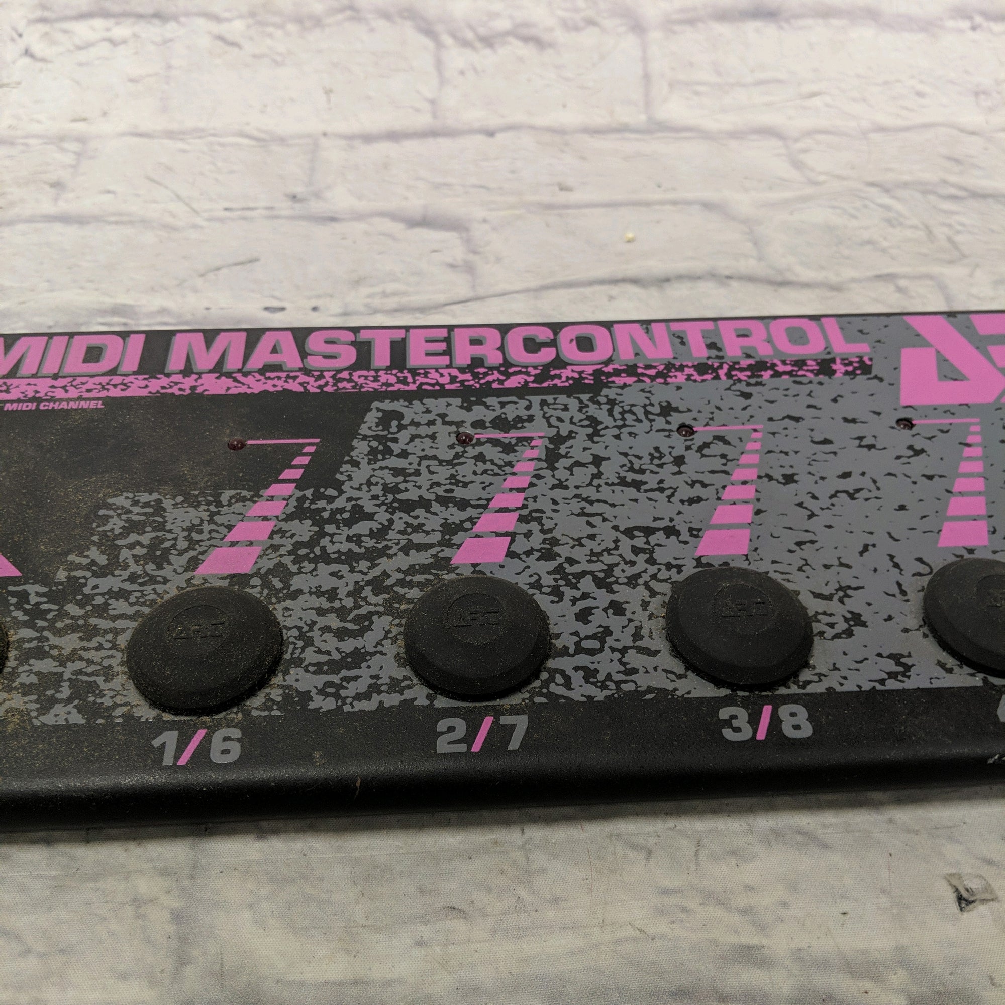 Art MIDI Mastercontrol X-11 Floor Controller