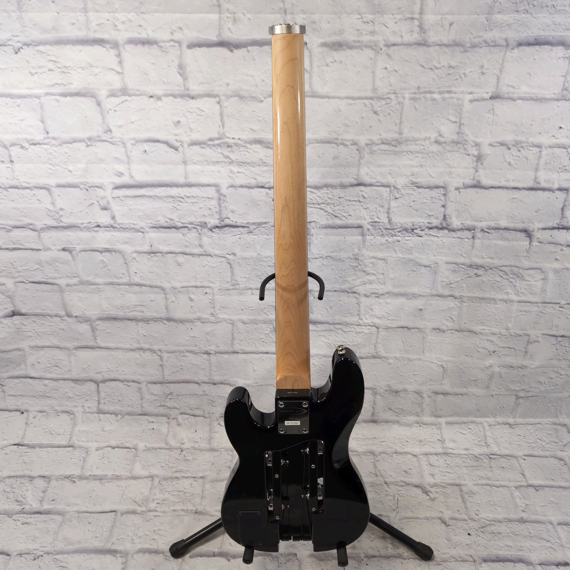 Traveler TB-4P Sunburst Bass Travel Guitar