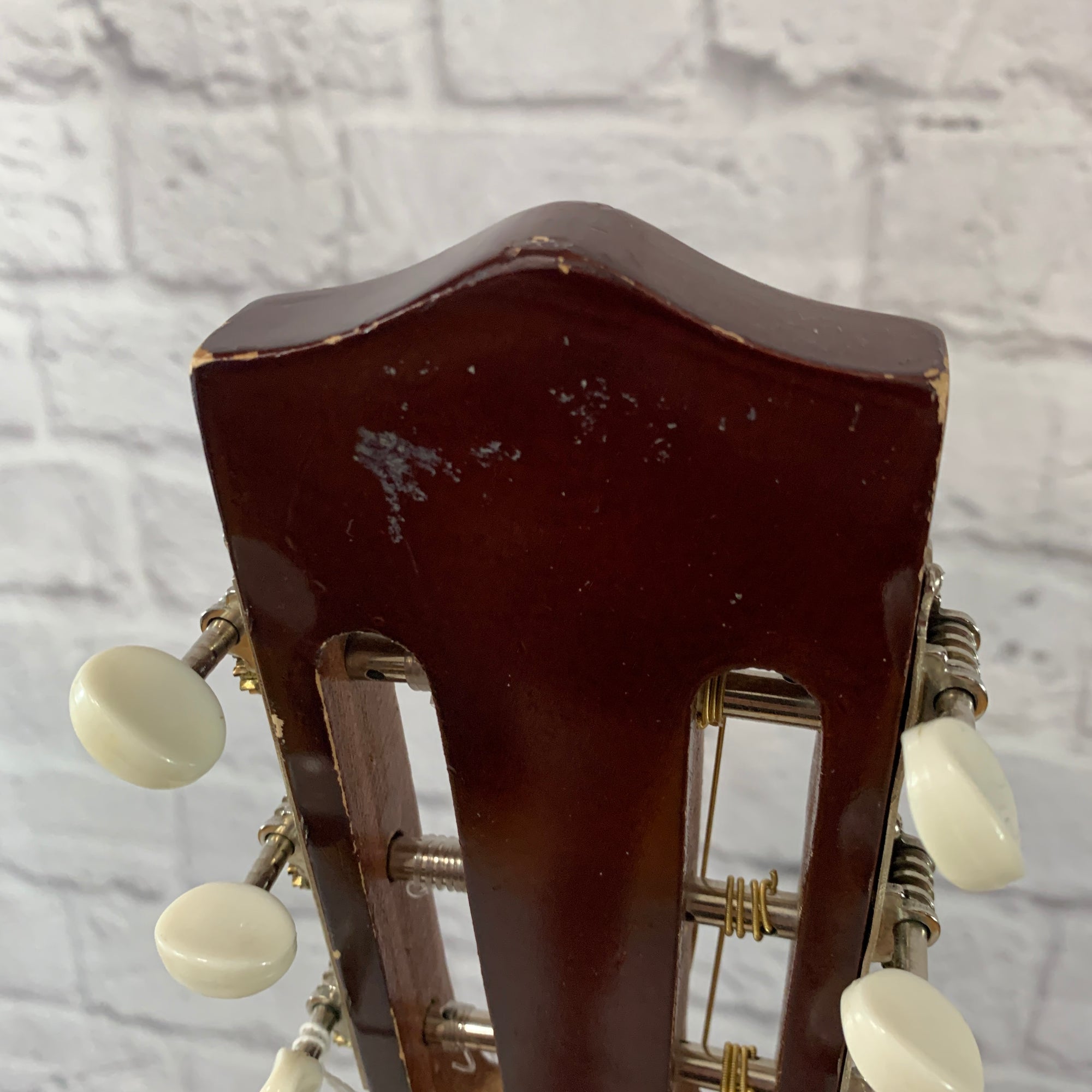 Unknown Japanese Classical Guitar w/case + strap