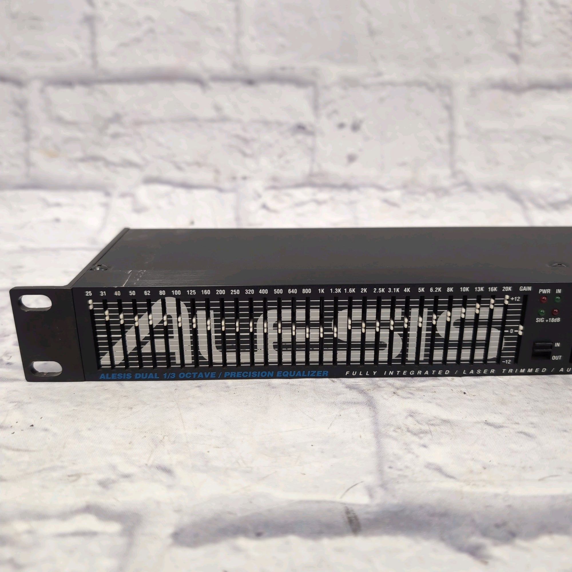 Alesis M-EQ 230 Rack EQ