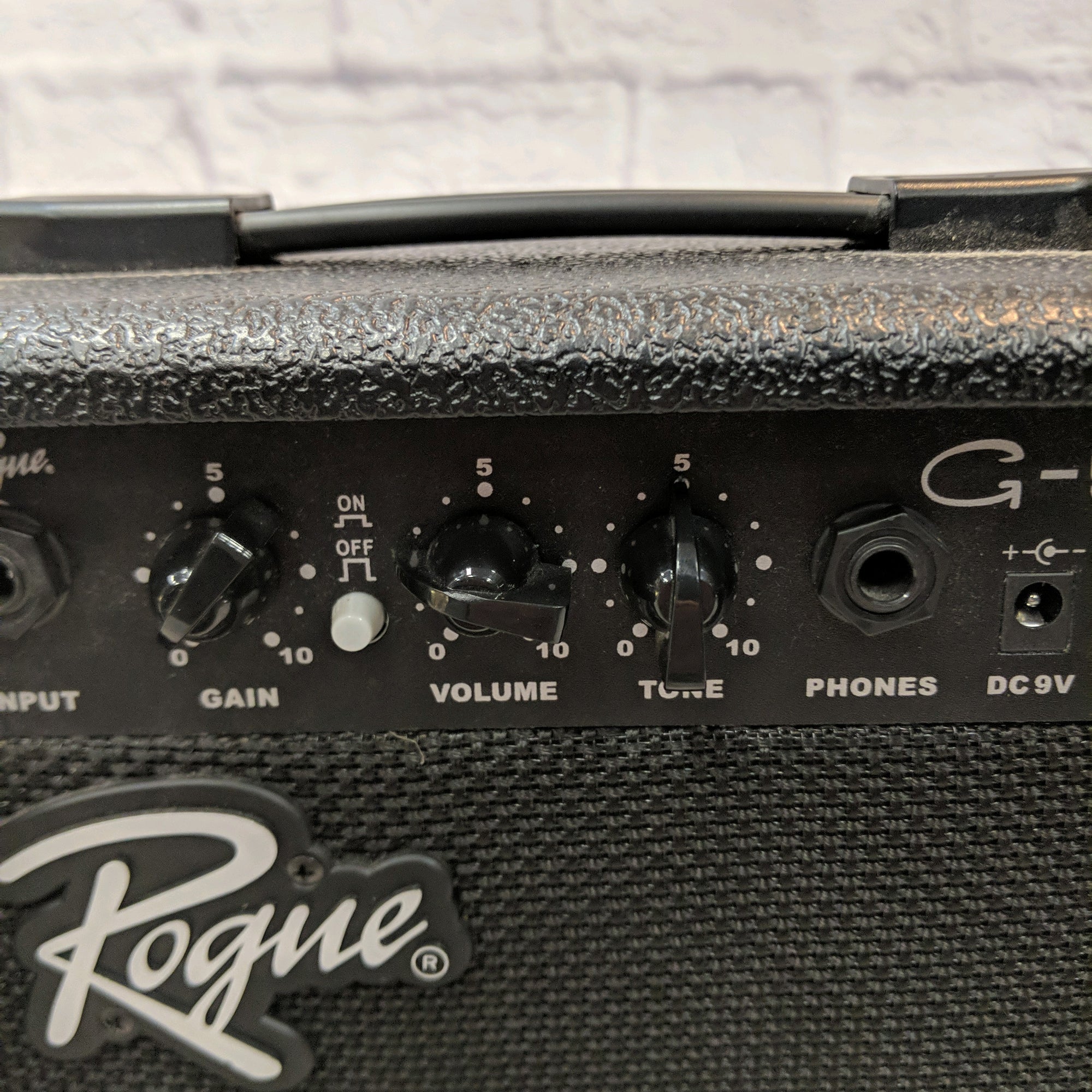 Rogue G-5 Guitar Combo Amp