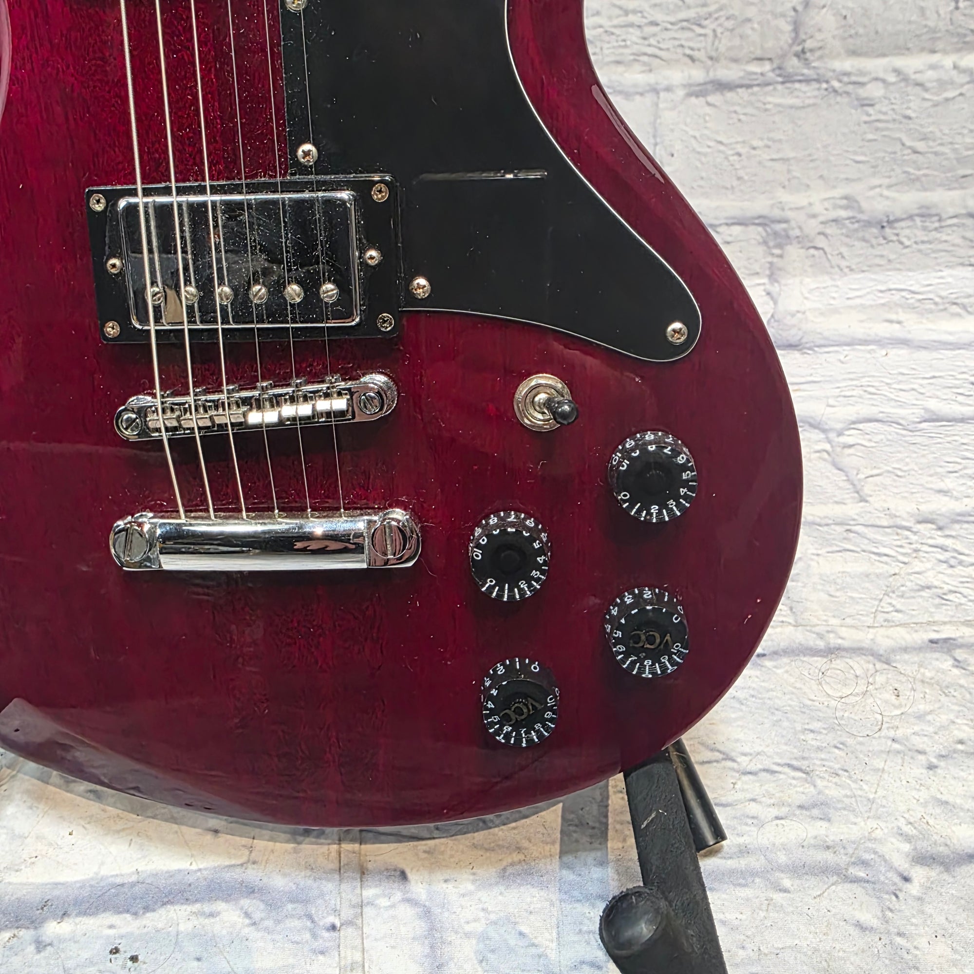 Washburn WI-64 Electric Guitar - Cherry