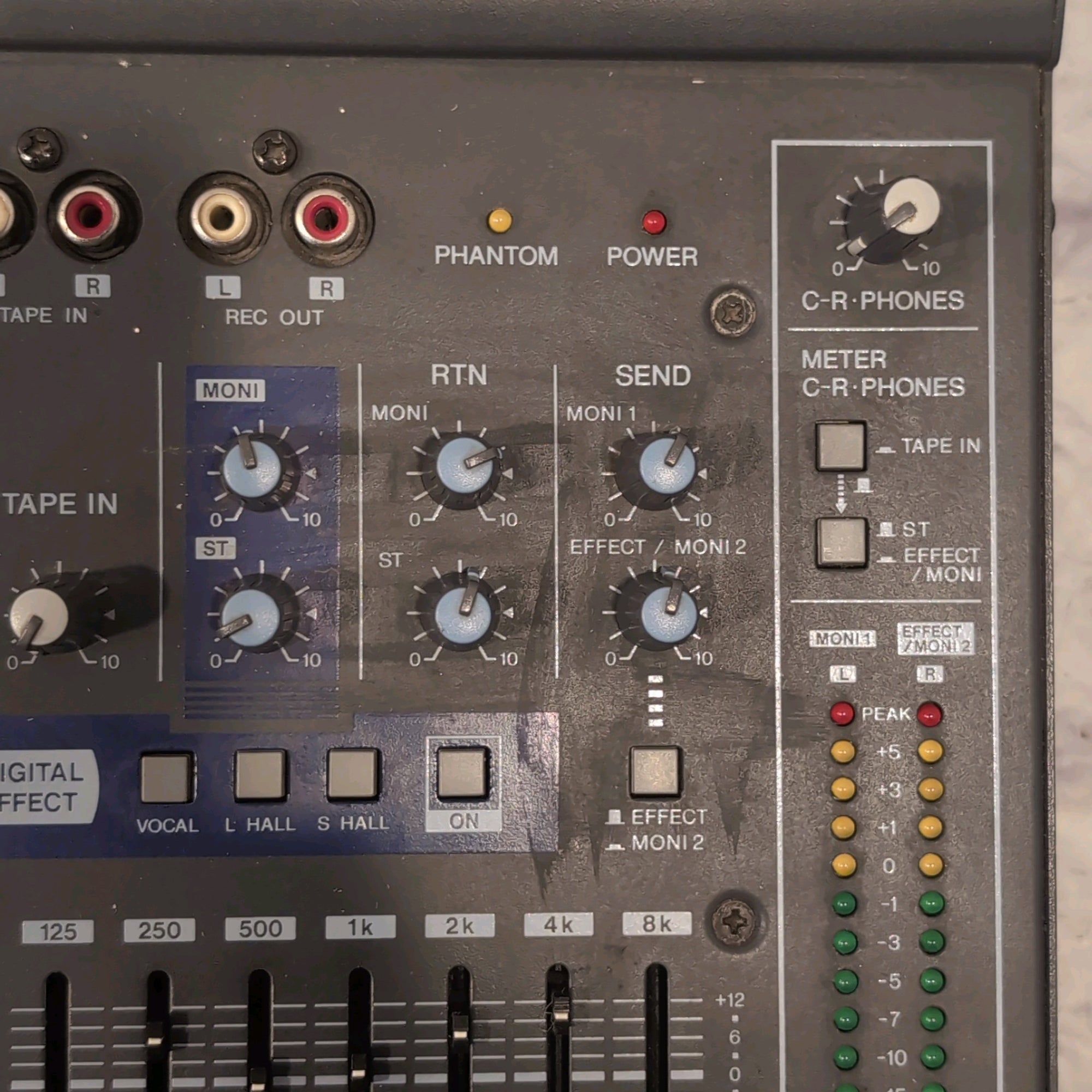 Yamaha MX12/4 12-Channel Mixer Mixing Board w/ DSP