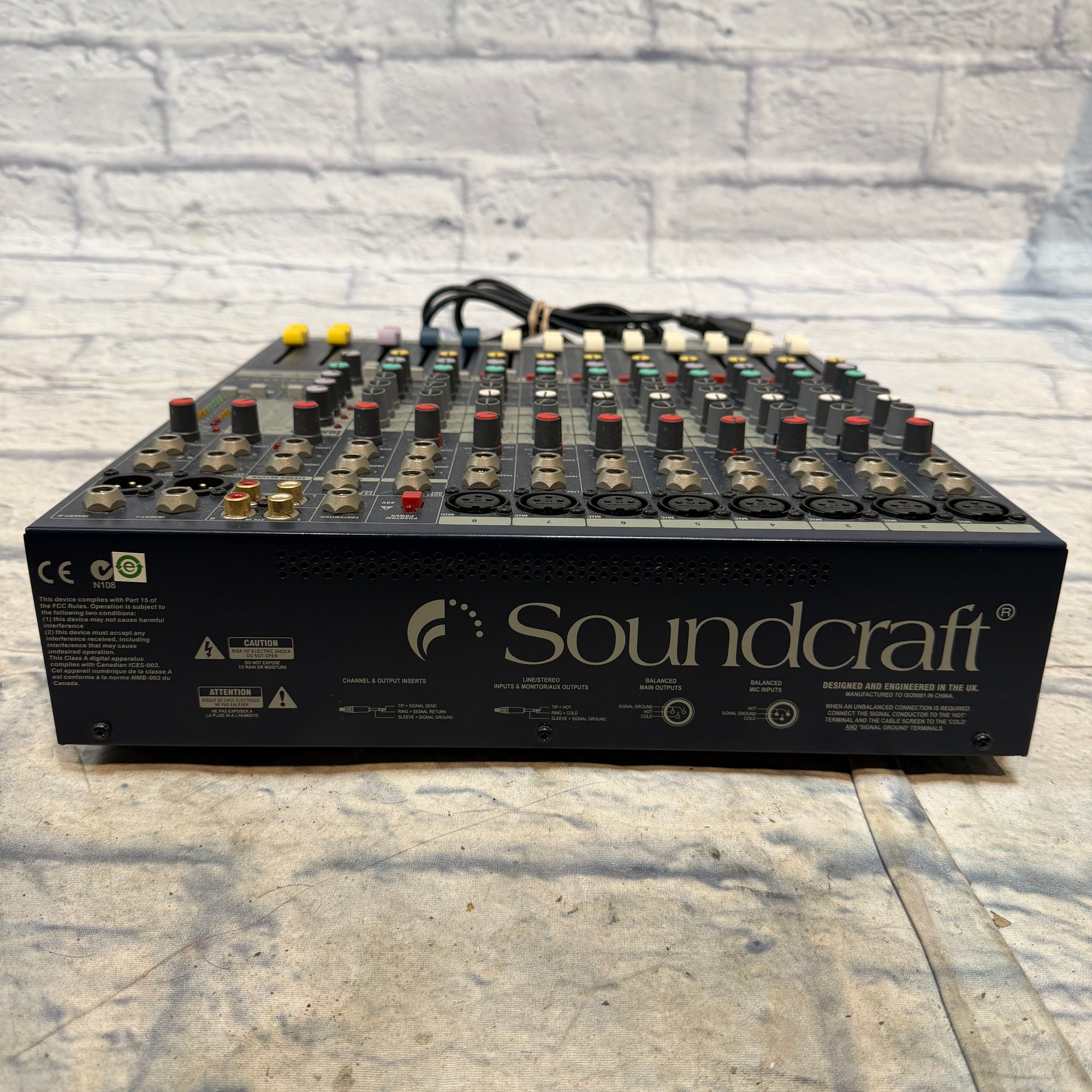 Soundcraft EFX 8 Mixer