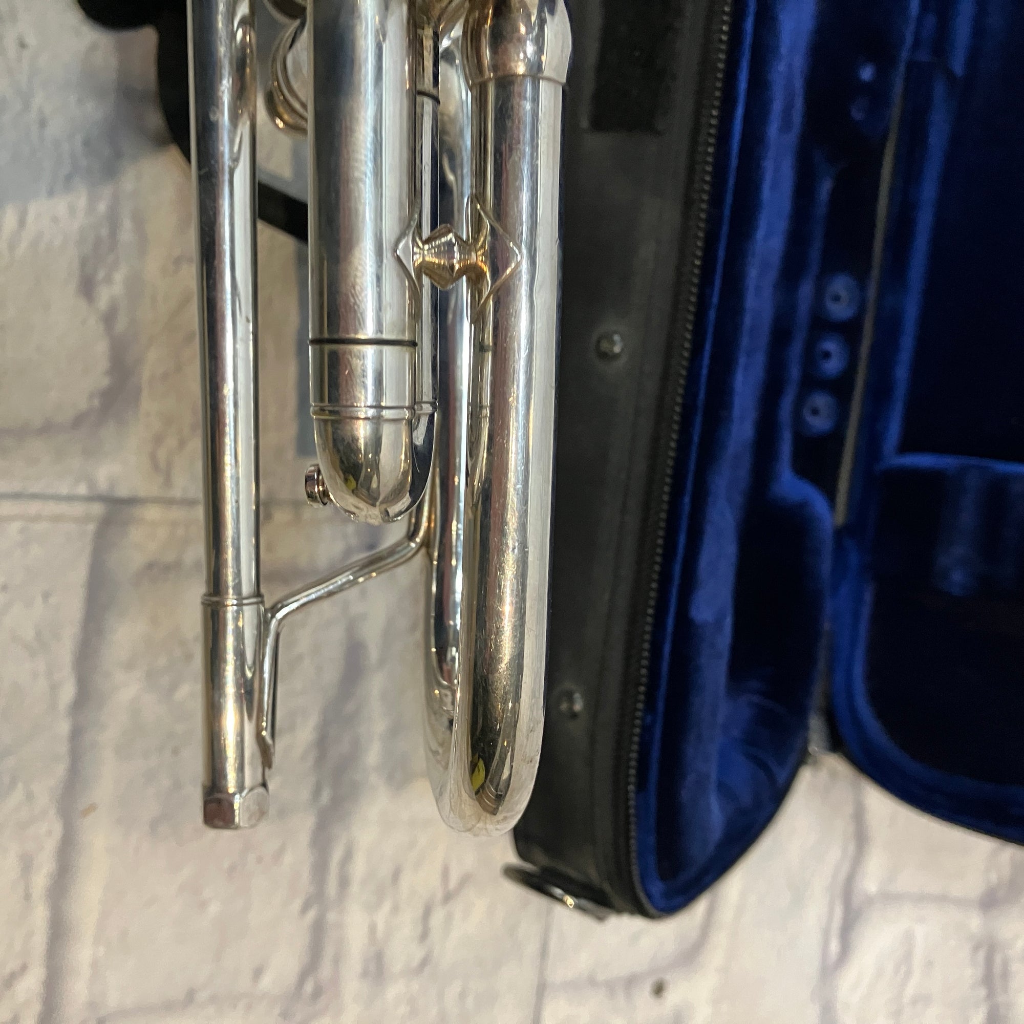 Bach Stradivarius Model 37 Trumpet w/ case