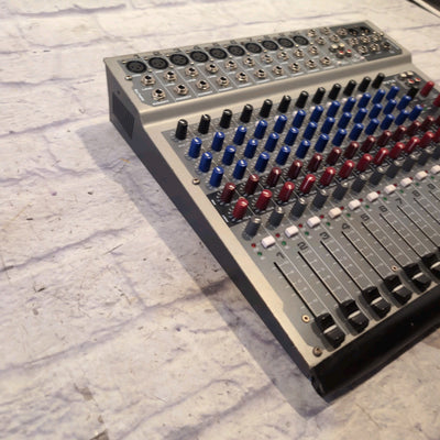 Peavey PV 14 Channel Mixer