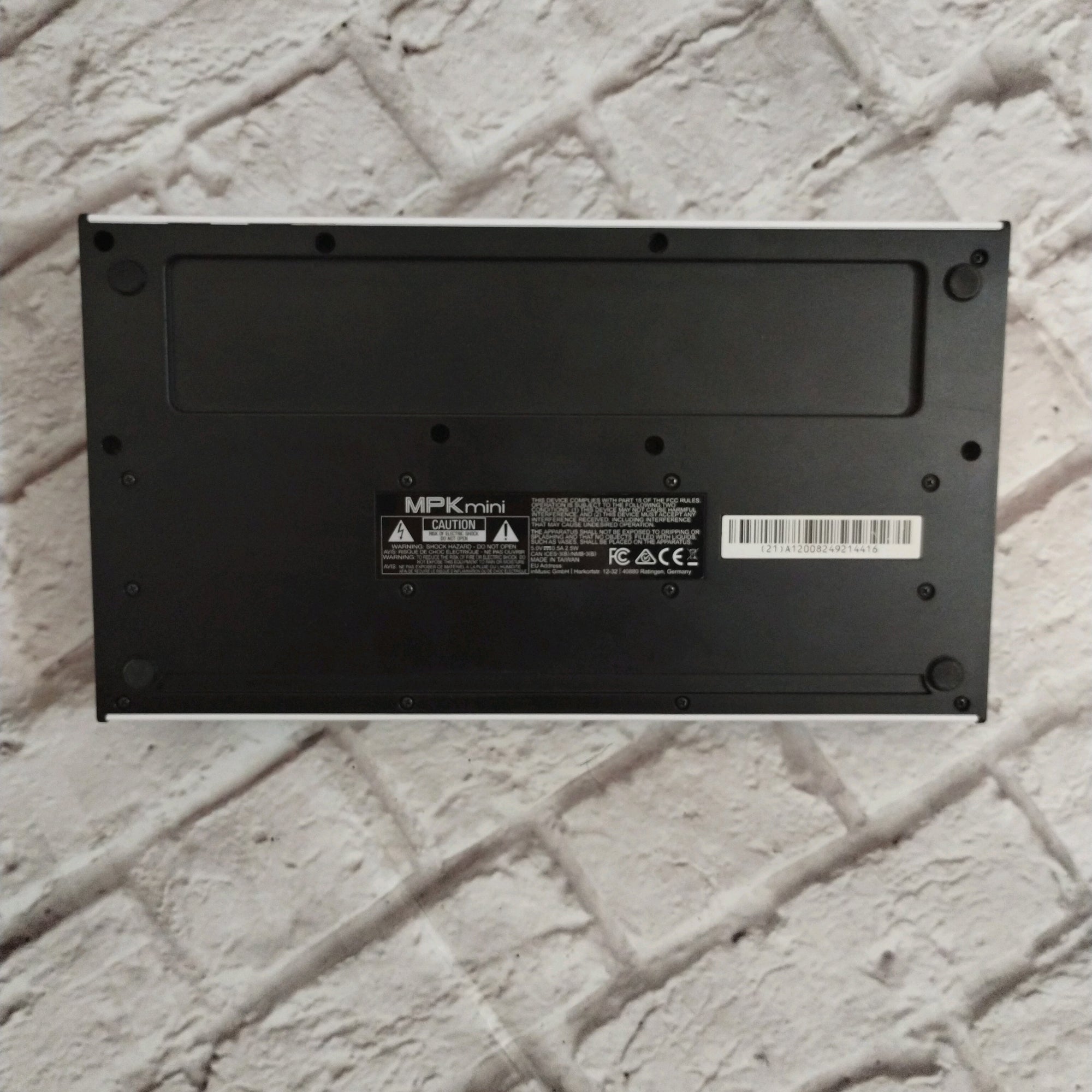 Akai MPK Mini Midi Controller