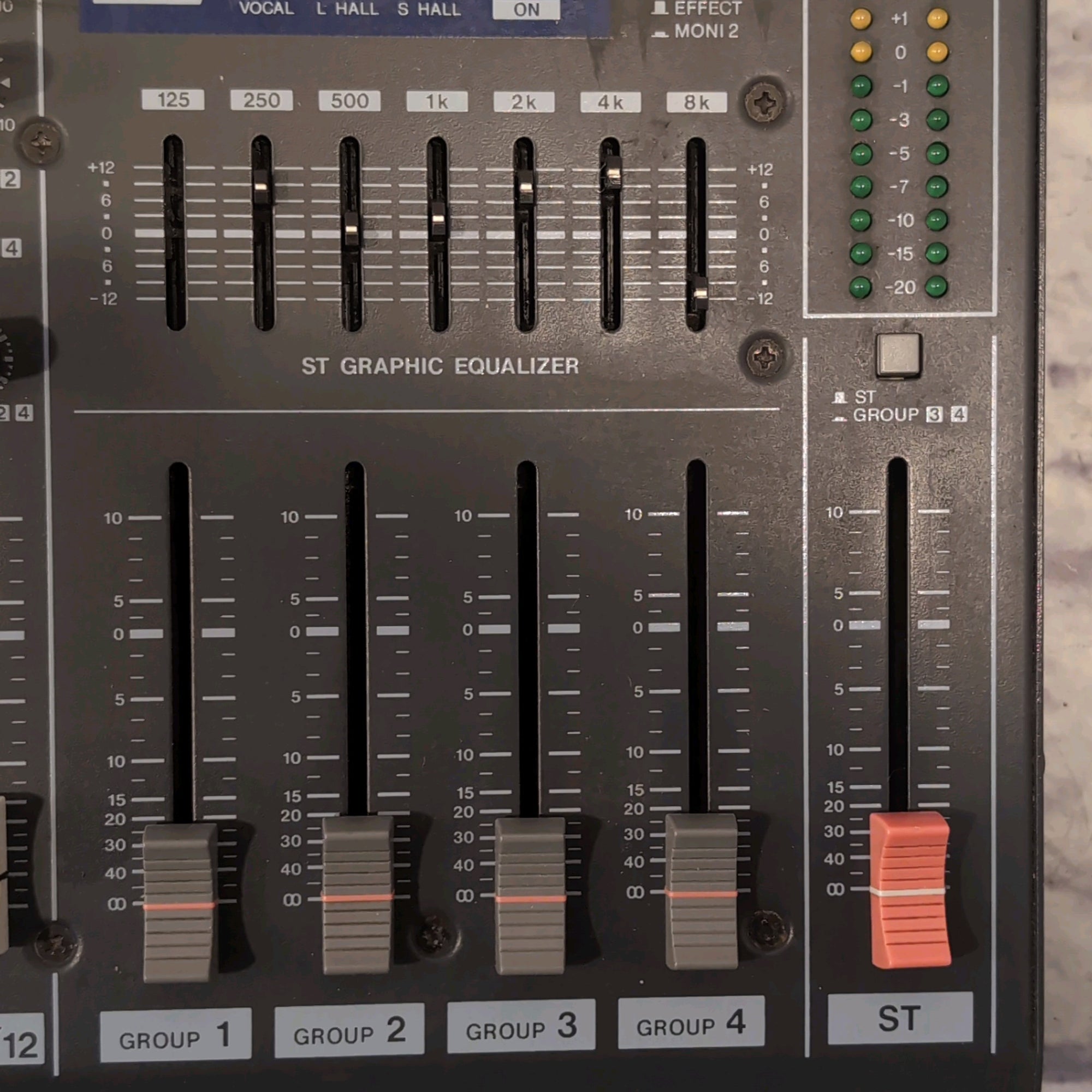 Yamaha MX12/4 12-Channel Mixer Mixing Board w/ DSP