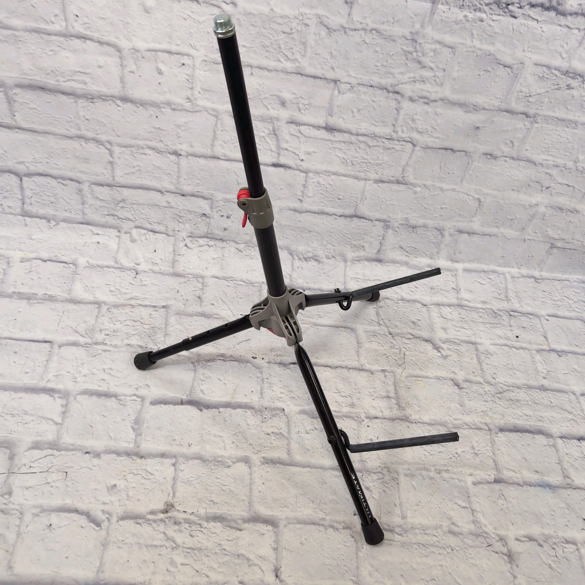 Ultimate Support AMP150 Genesis Amp Stand