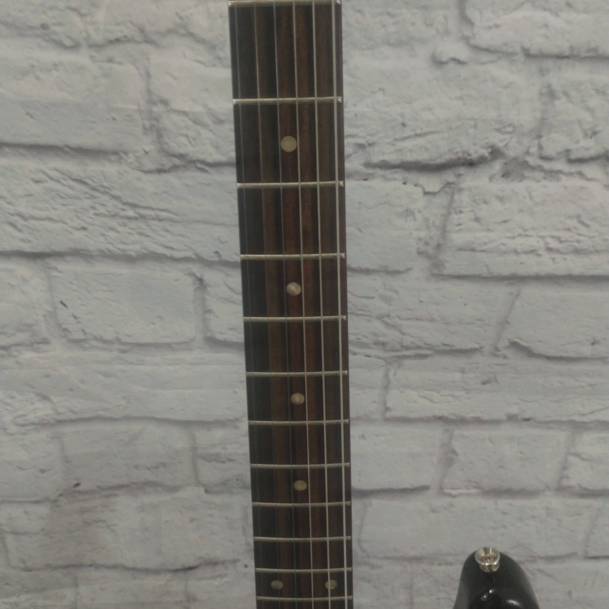 Squier Affinity Stratocaster Left Handed Sunburst