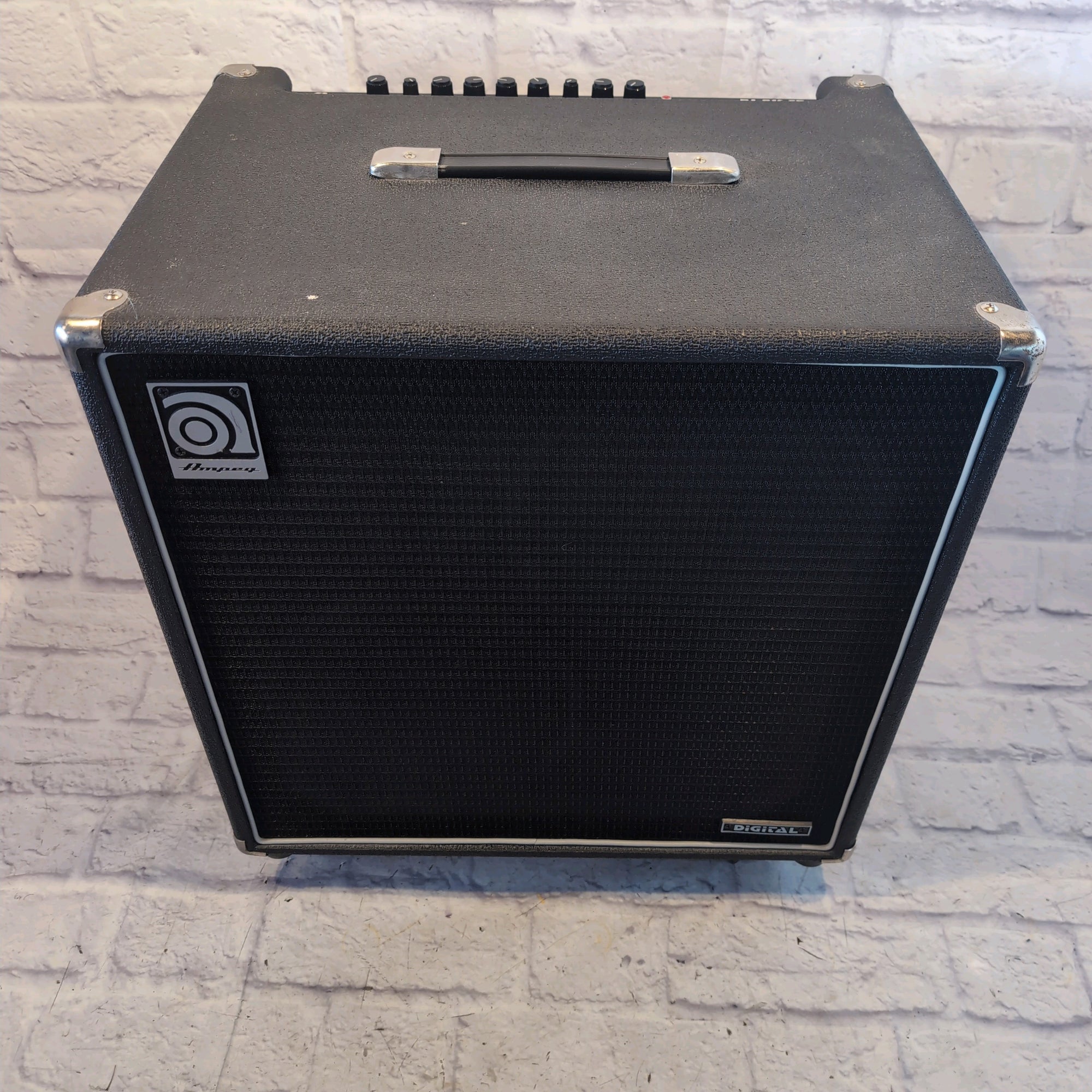 Ampeg BA-210SP 220-Watt 2x10" Bass Combo with Digital Effects