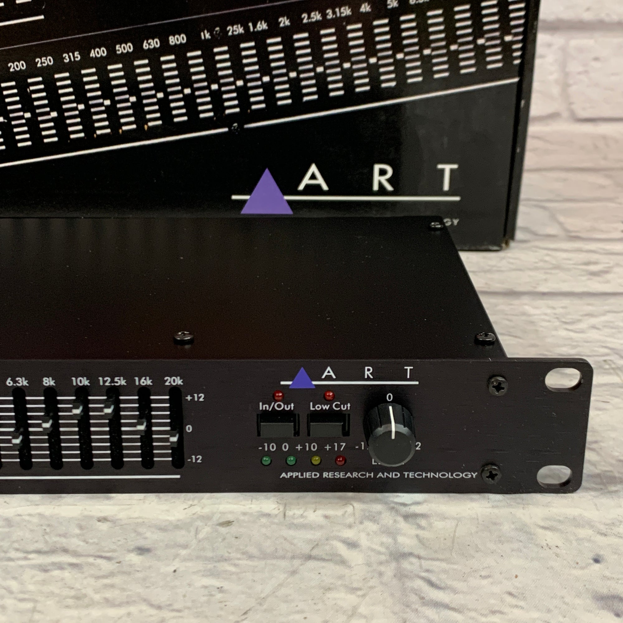 Art 353 Graphic Equalizer - Evolution Music