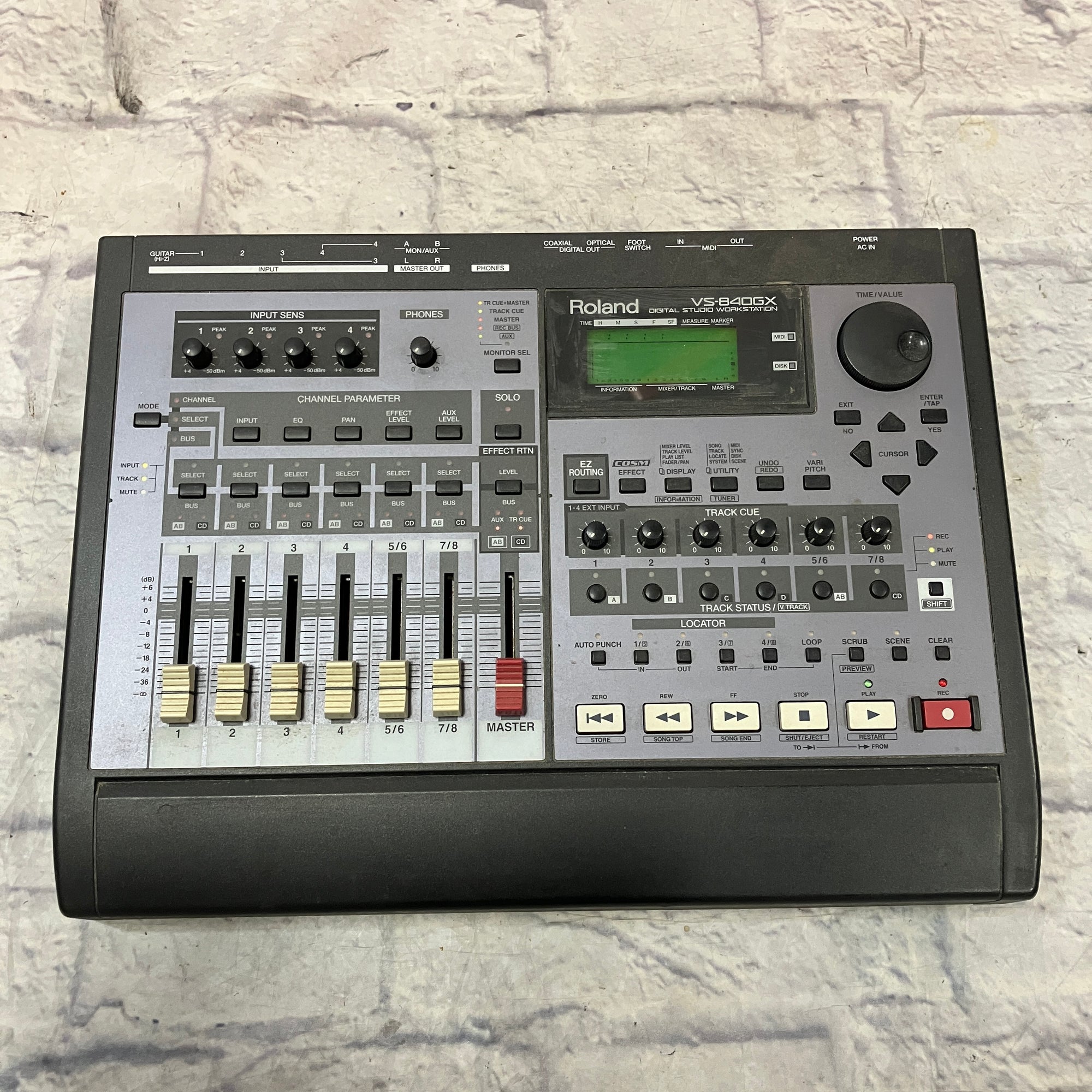 Roland VS-840GX Digital Multitrack Recorder