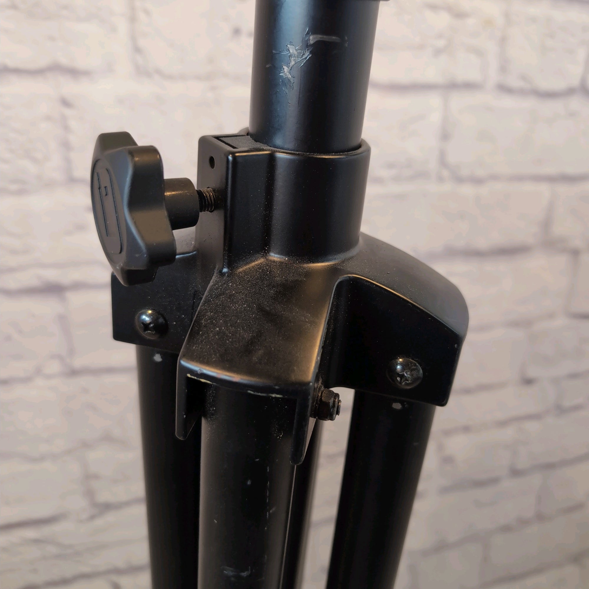 Gator Hydraulic Speaker Stand