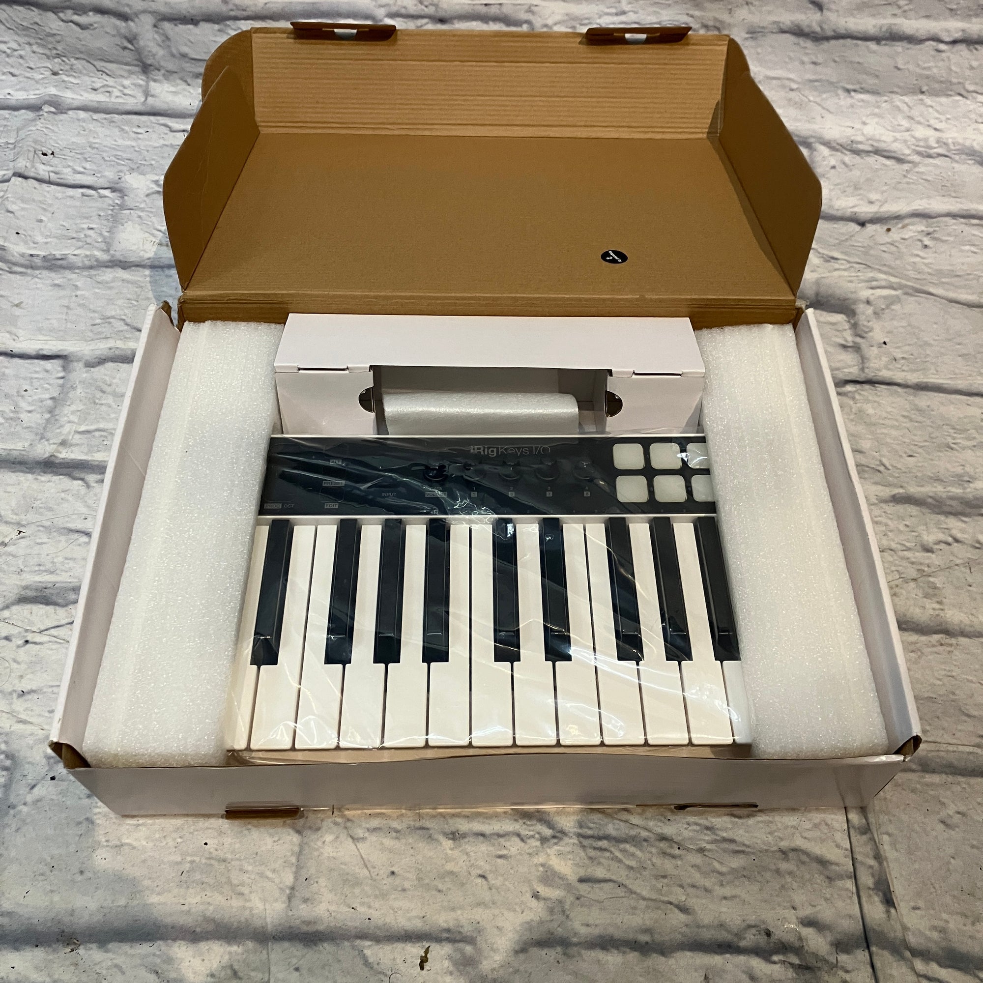 IK Multimedia  iRig Keys 25 Controller