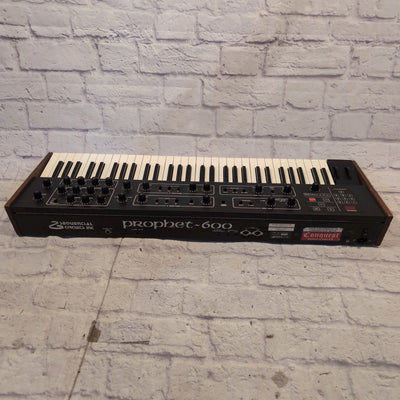 Sequential Circuits Prophet 600 Analog Synth w/ Gigskinz Case