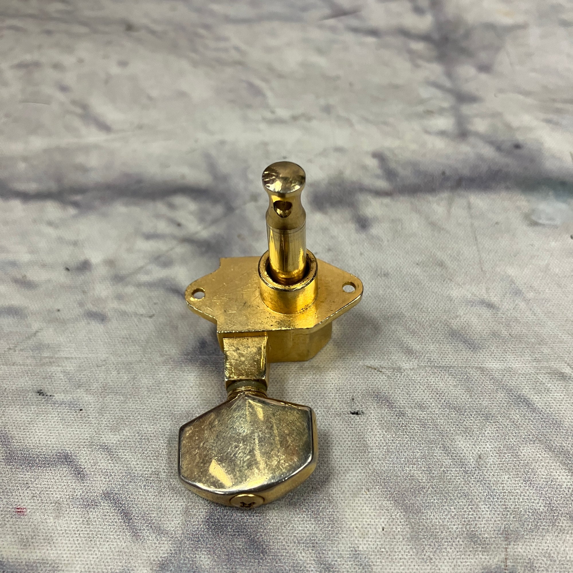 Ibanez Vintage Single Star Tuning Machine 3x3 Bass Side