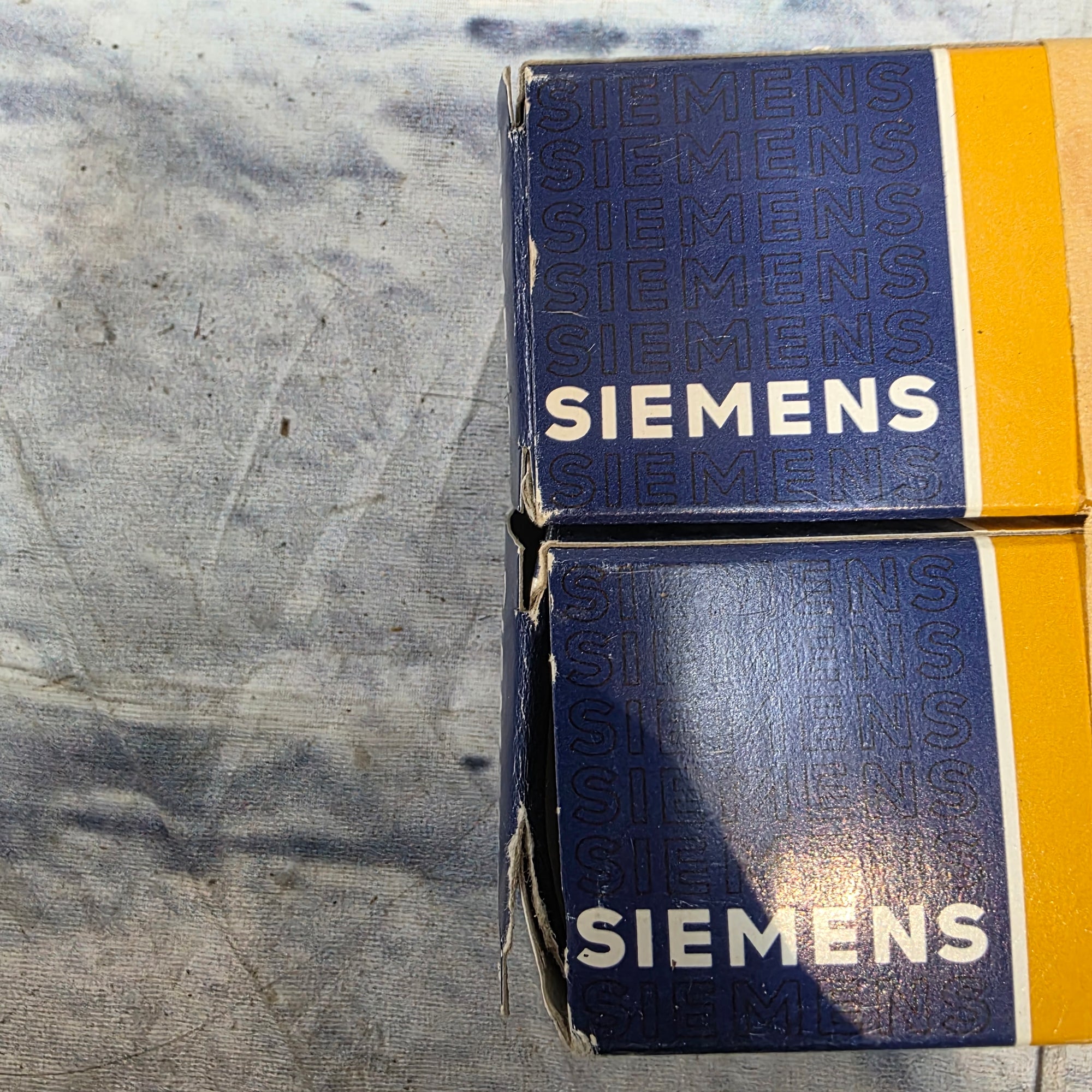 Siemens EL34 390 Tube Pair Amplifier Tubes