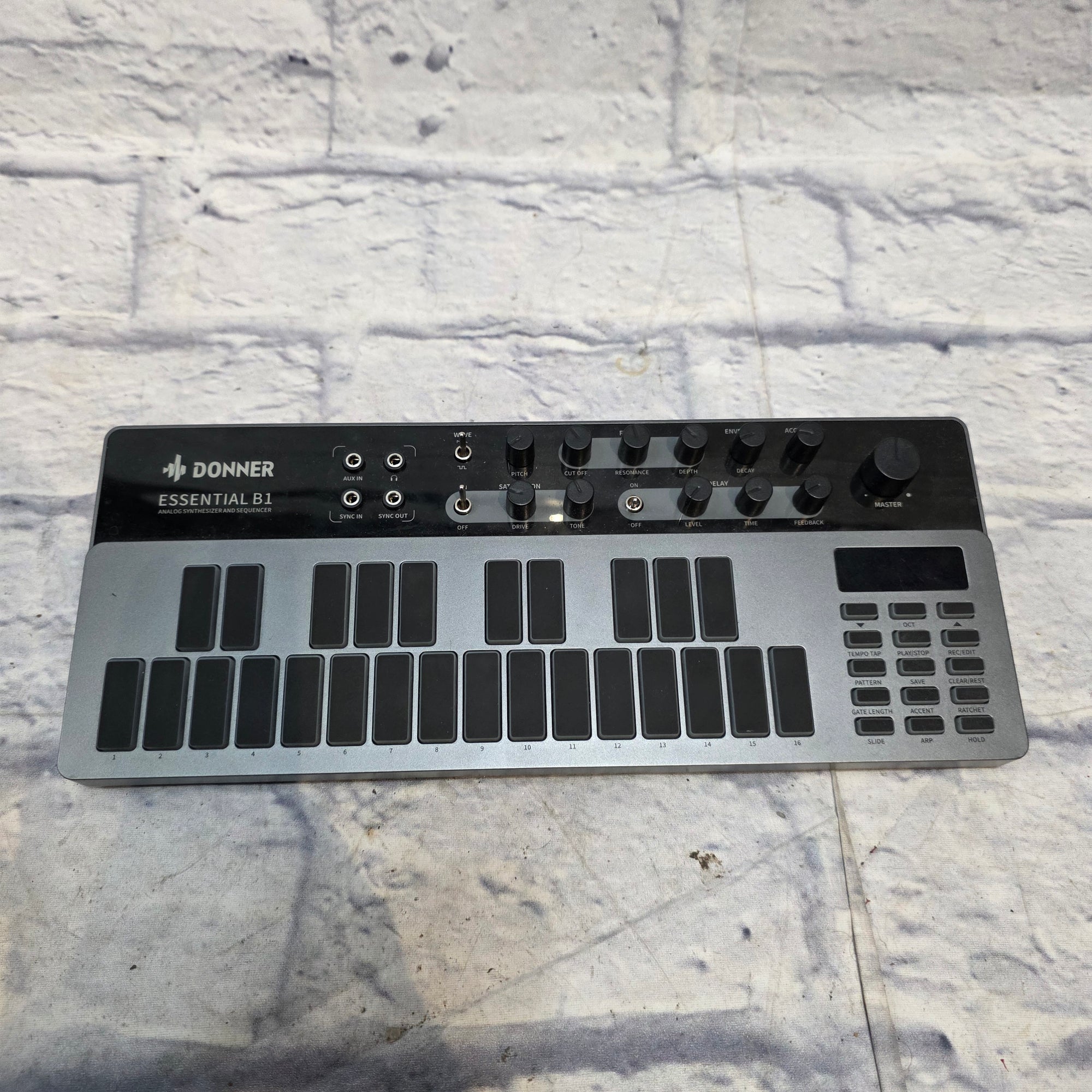 Donner Essential B1