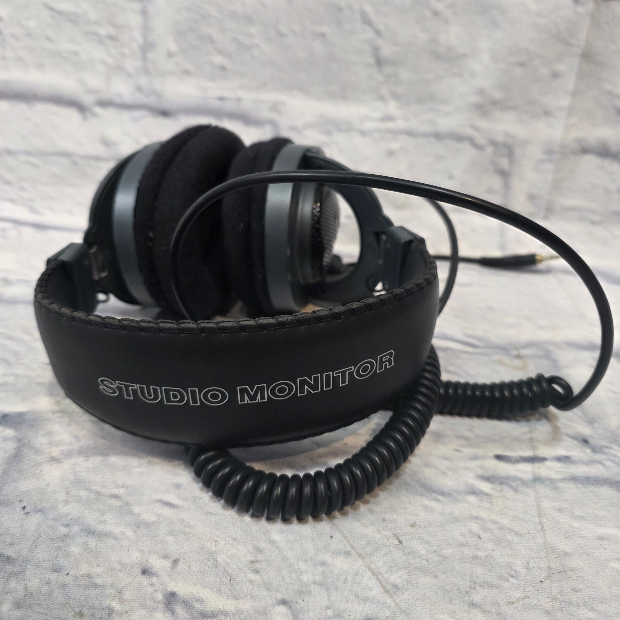 JTS Studio Monitor Hp-535 Studio Headphones