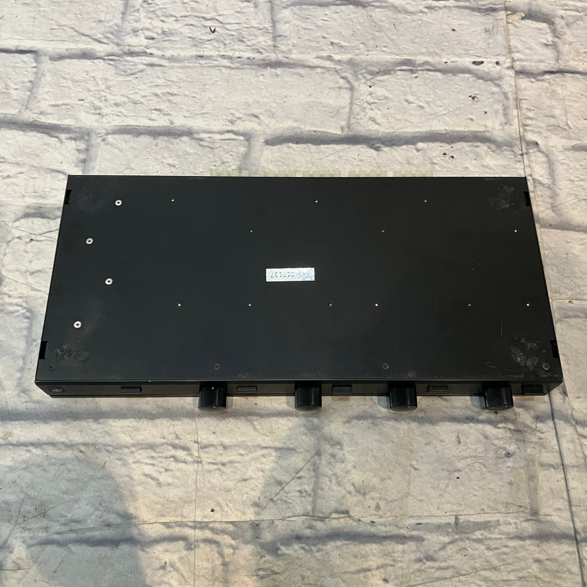 Niles SVL-4 Speaker Selection/Volume Control System