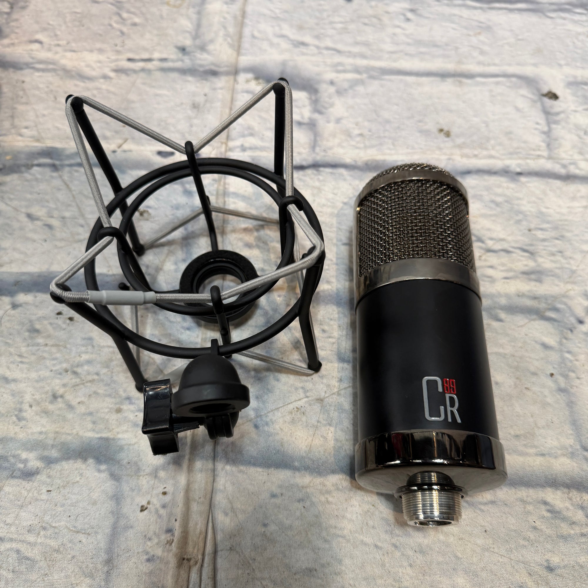 MXL CR89 With Case and Shock Mount Microphone
