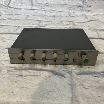 Samson Q5 Headphone Amp