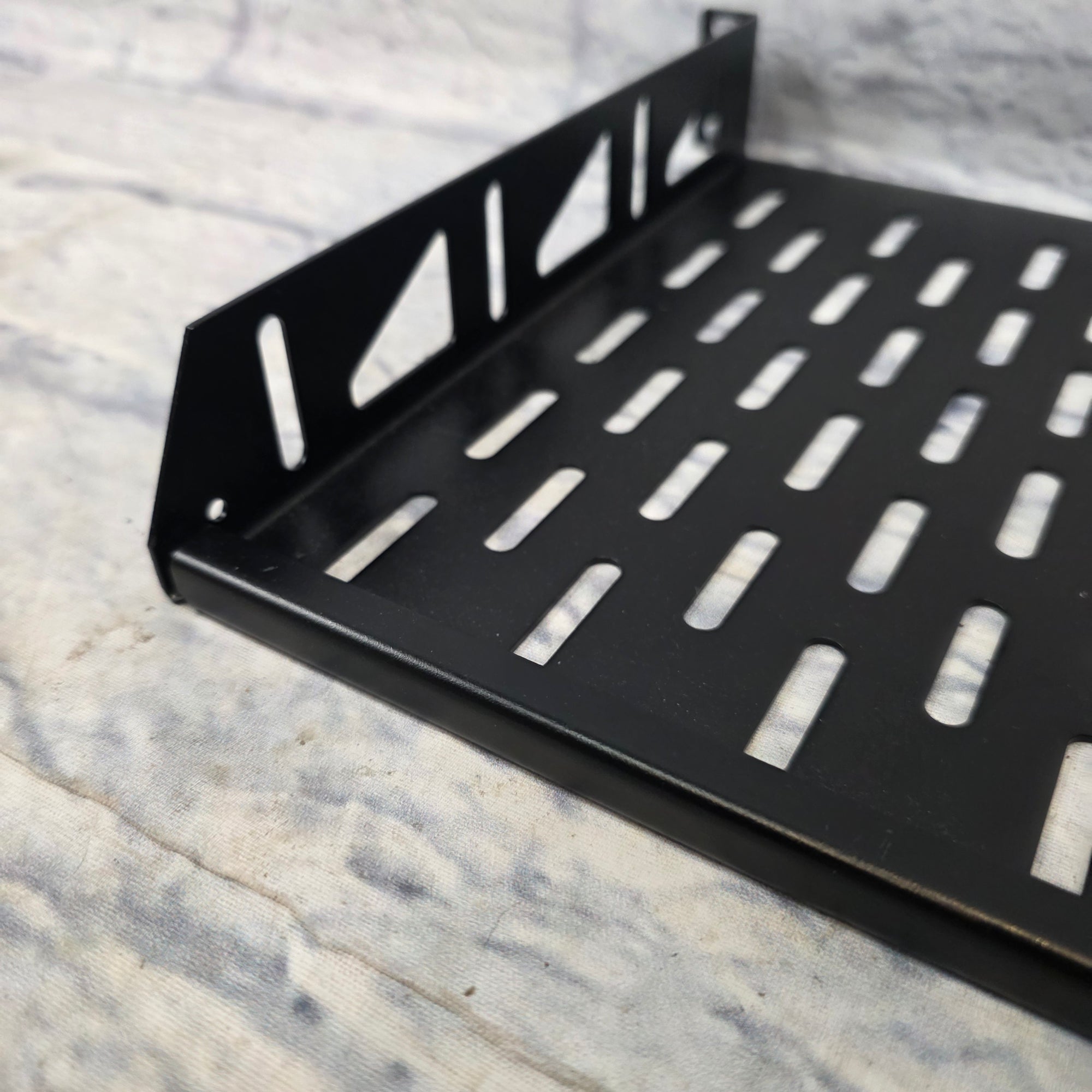 Unknown Vented Cantilever Shelf Shelving