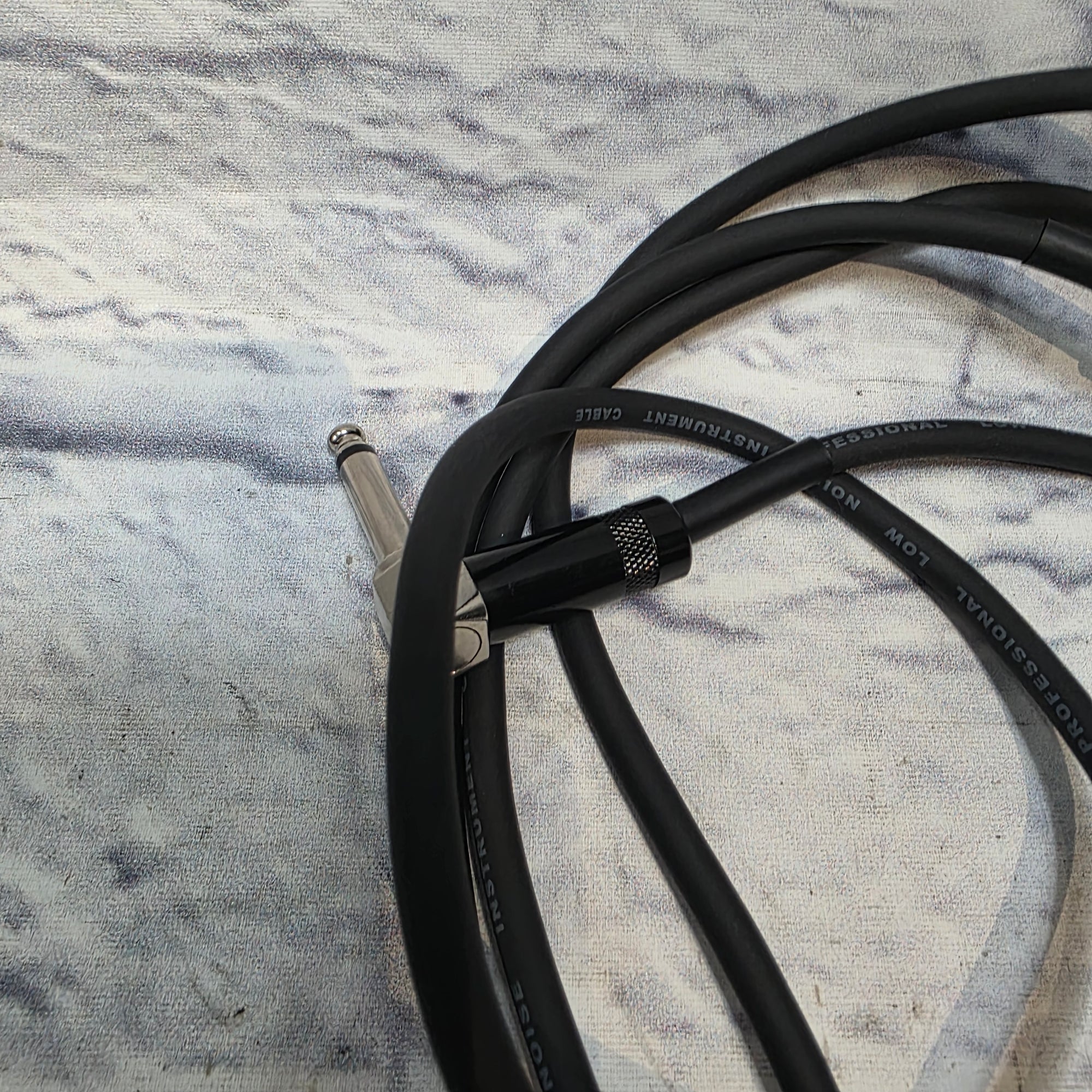 Donner 10 Foot Low Noise Instrument Cable Adapter/Splitter