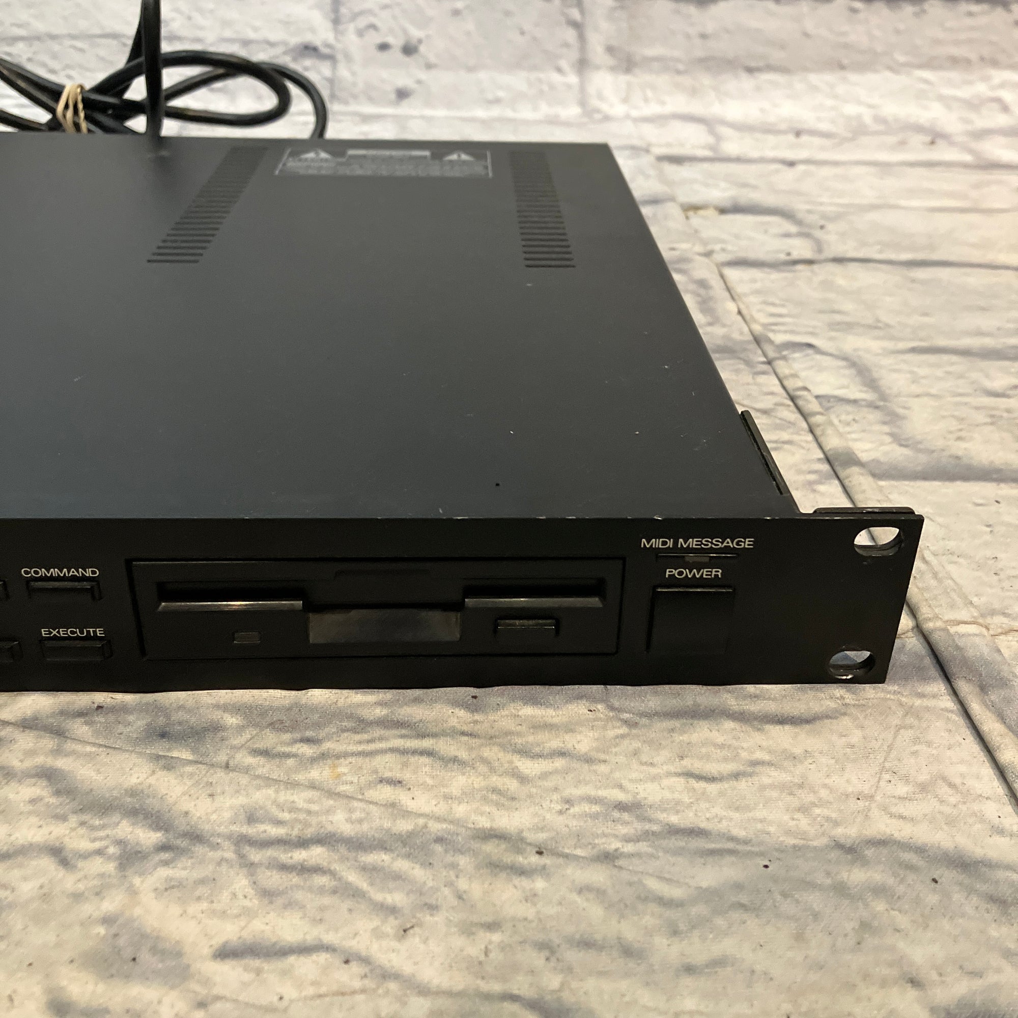 Roland S-330 Digital Synth Sampler