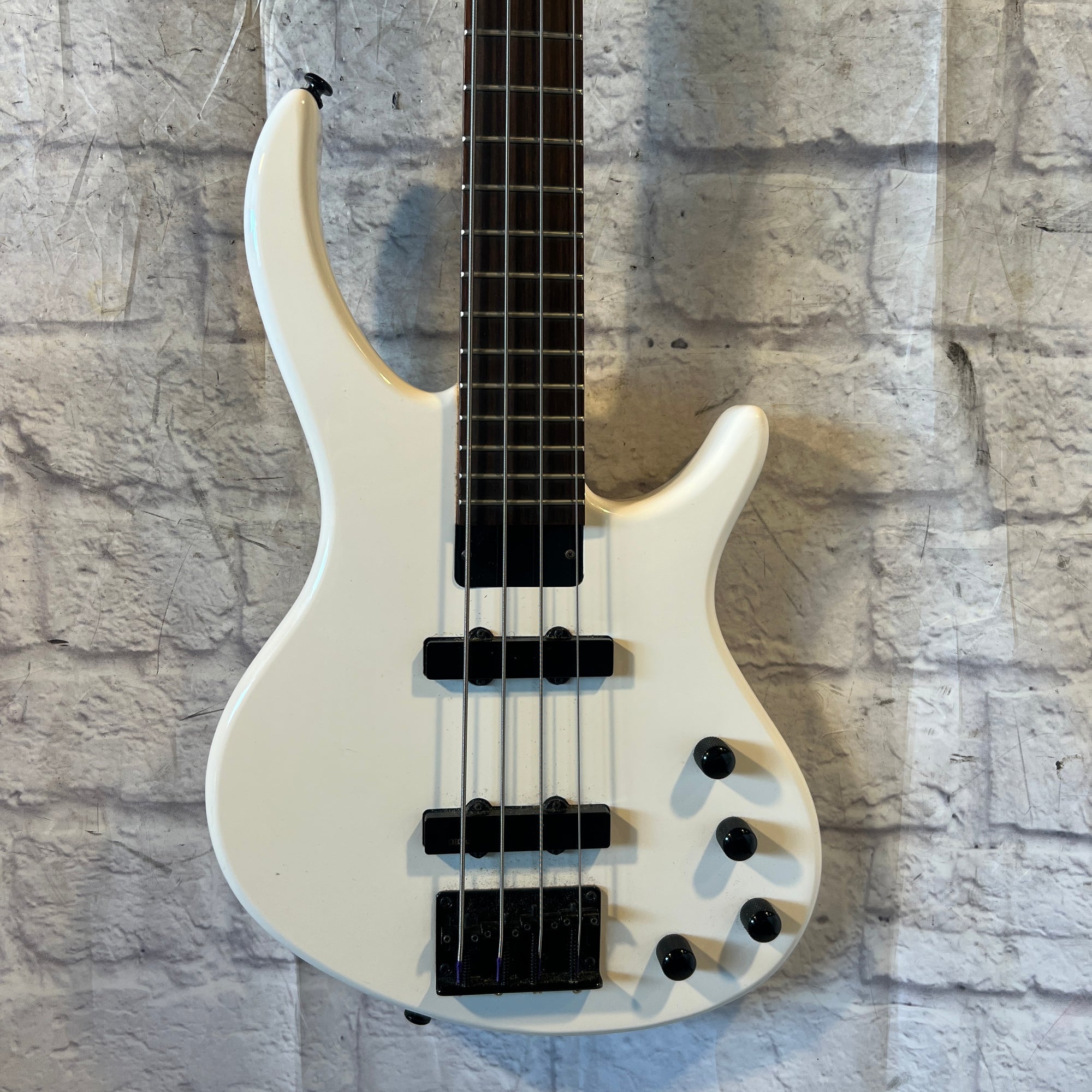 Tobias Toby Standard IV White 4 String Bass Guitar